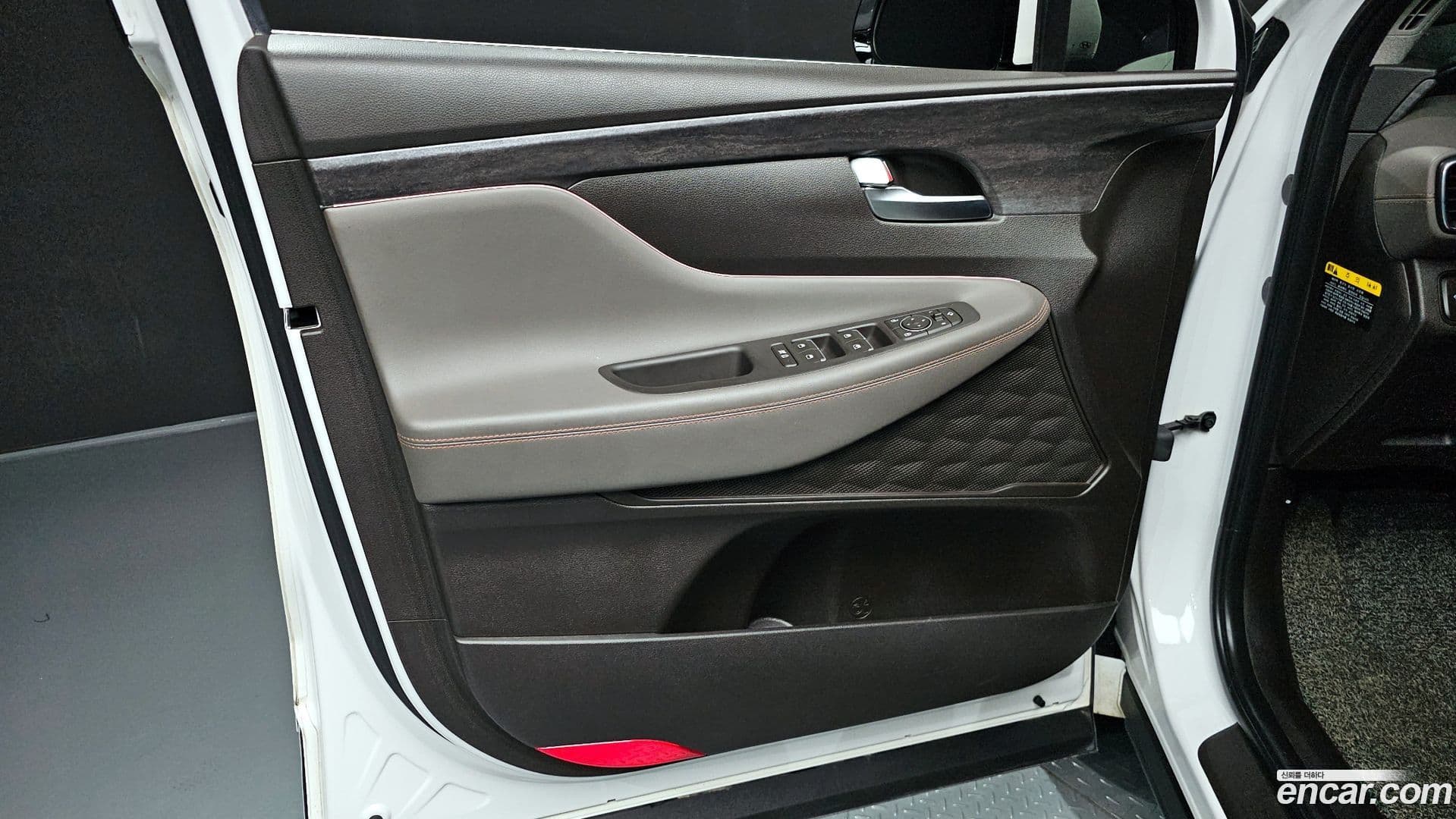Main__Slider__Photo:Santafe Hyundai 2018.7-23