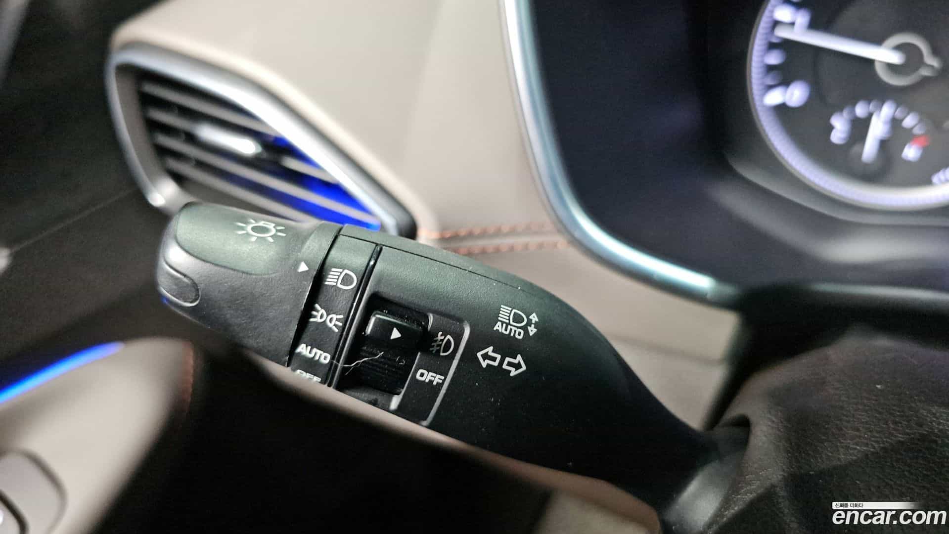 Santafe Hyundai 2018.7-OPTION-040