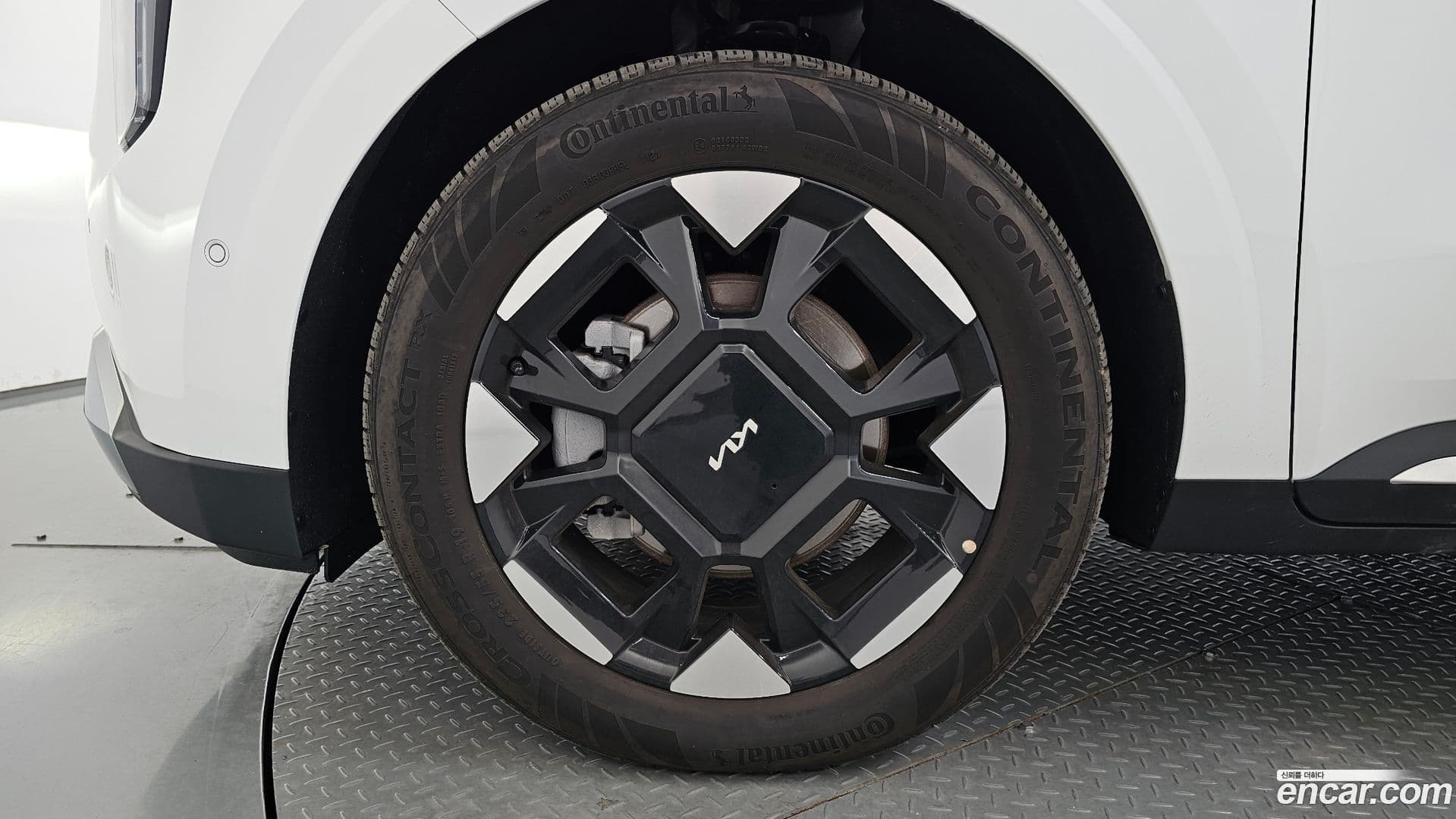 Main__Slider__Photo:Canival Kia 2025.11-4