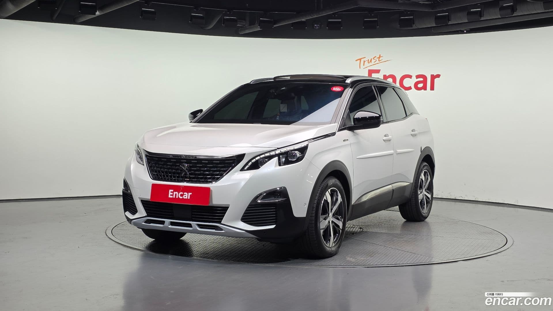 Main__Slider__Photo:3008 Peugeot 2018.6-0