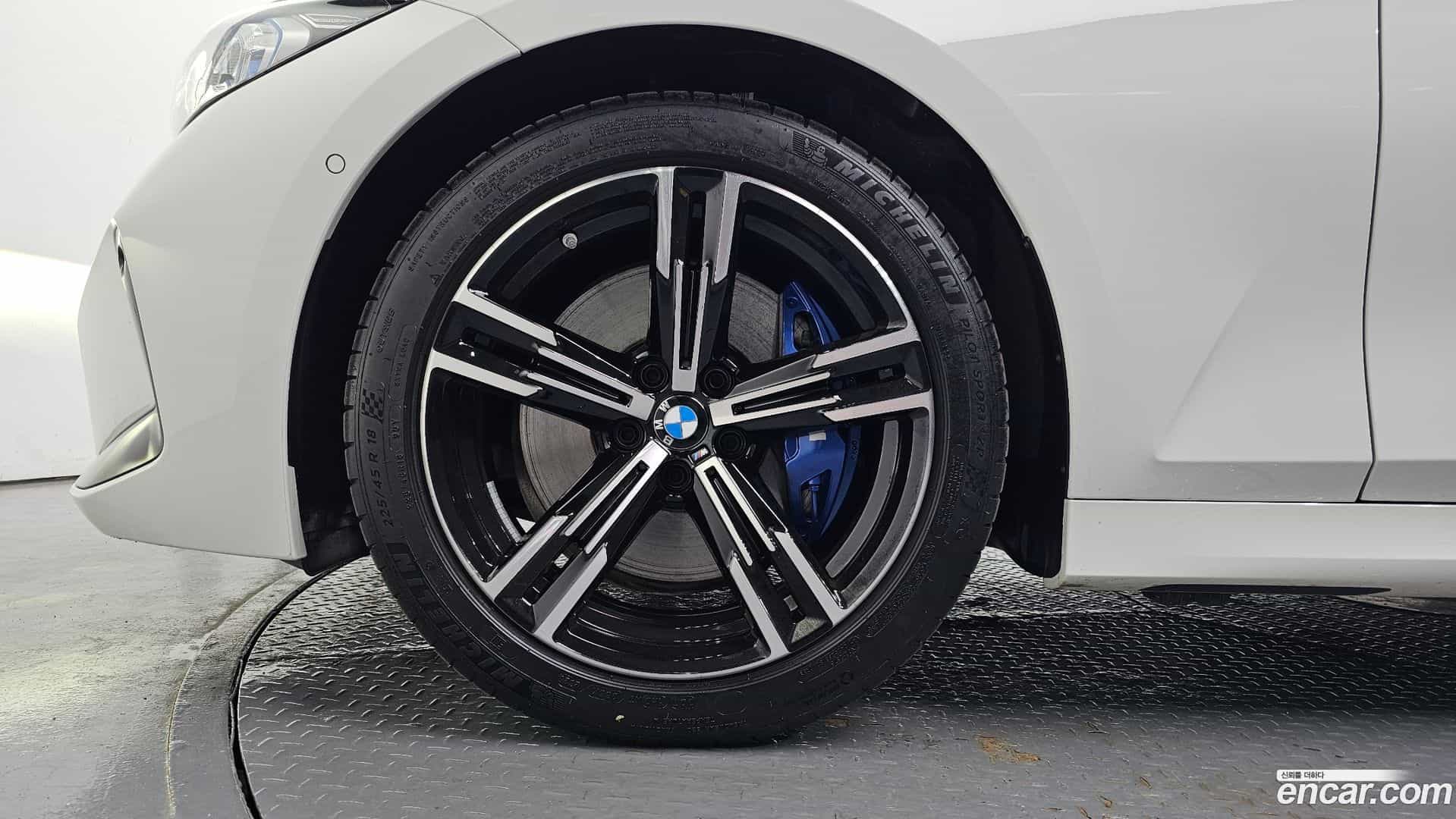 3-Series BMW 2025.11-OUTER-005