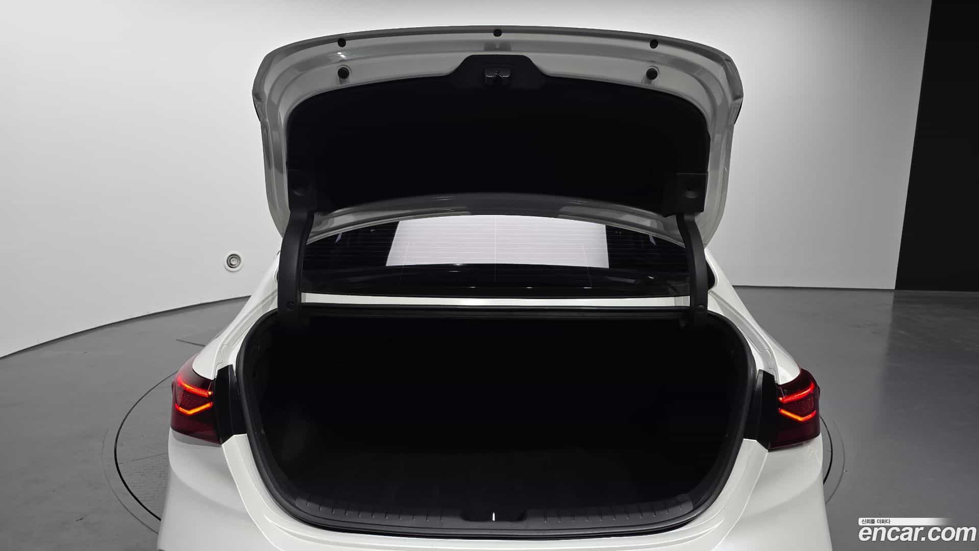 K3 Kia 2018.9-OPTION-024