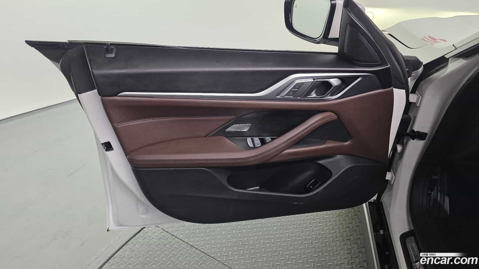 4-Series BMW 2025.8-INNER-034