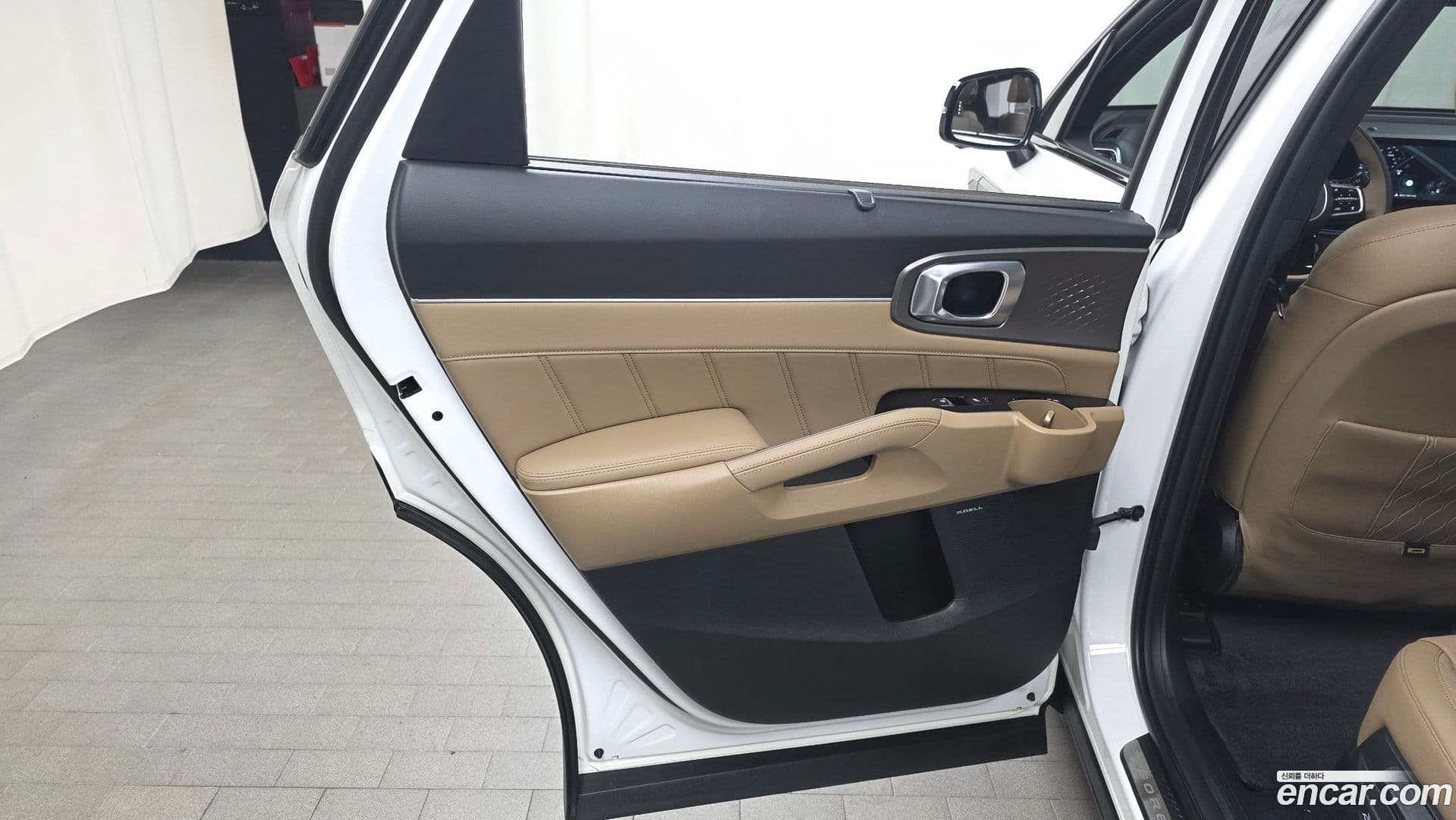 Main__Slider__Photo:Sorento Kia 2024.3-24
