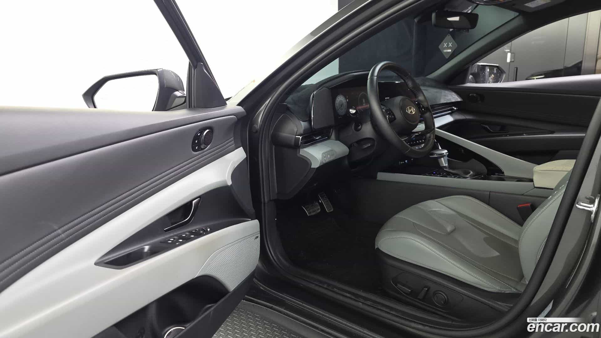 AVANTE Hyundai 2023.2-INNER-010