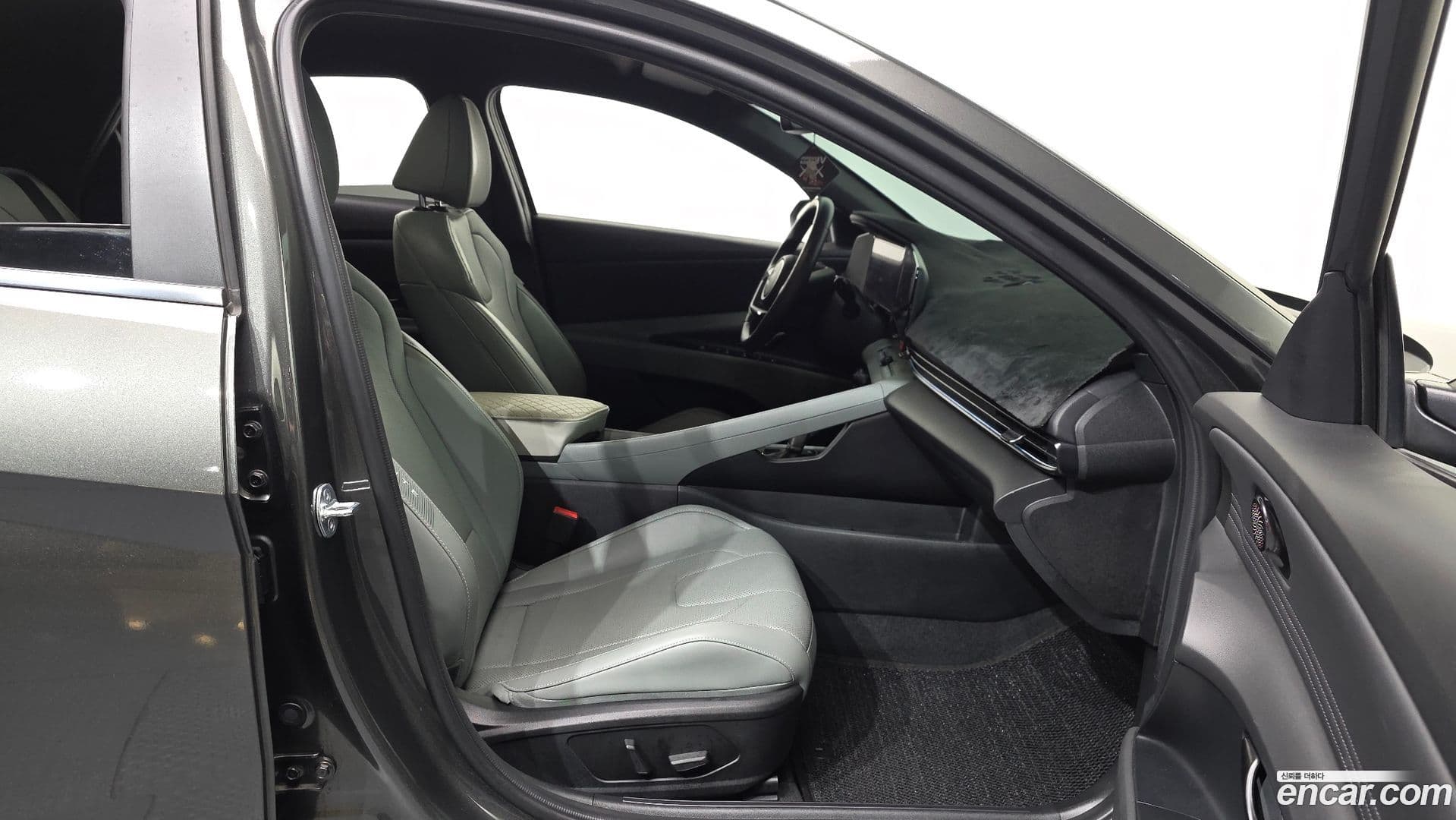 Main__Slider__Photo:AVANTE Hyundai 2023.2-10