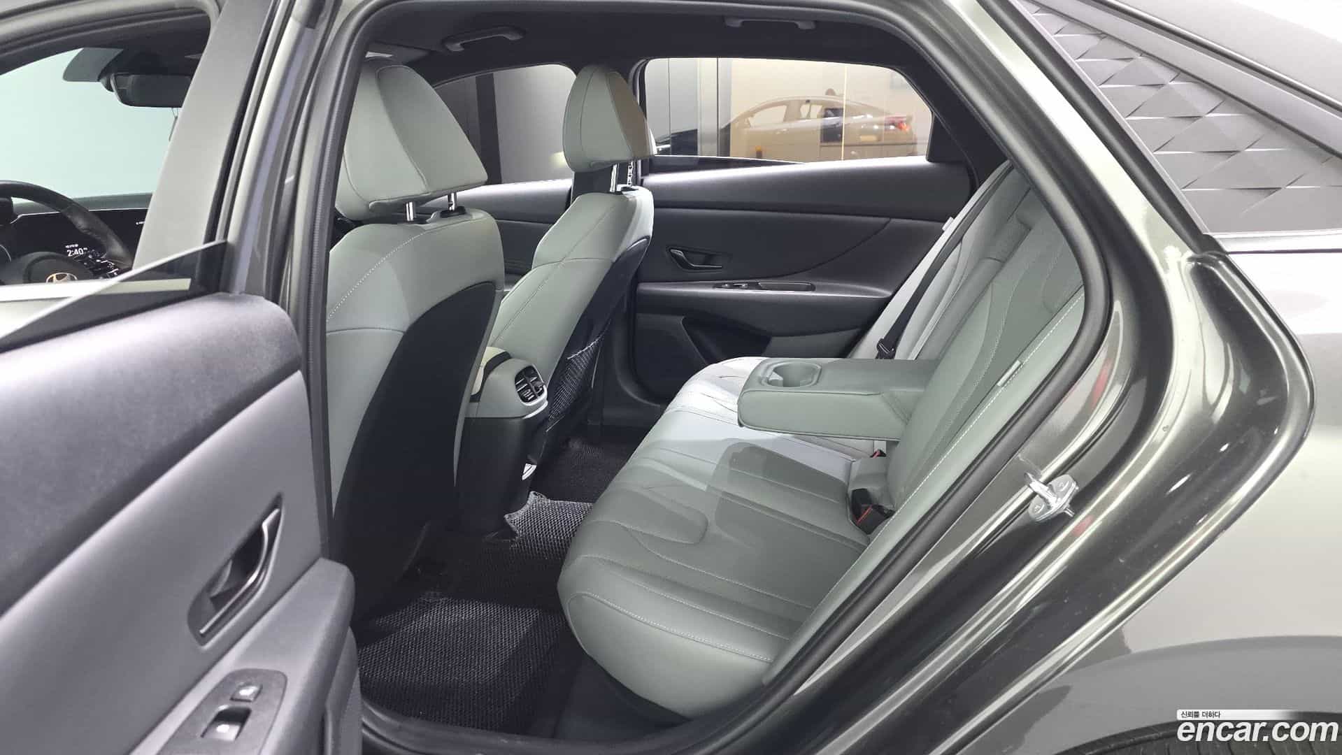 AVANTE Hyundai 2023.2-INNER-036