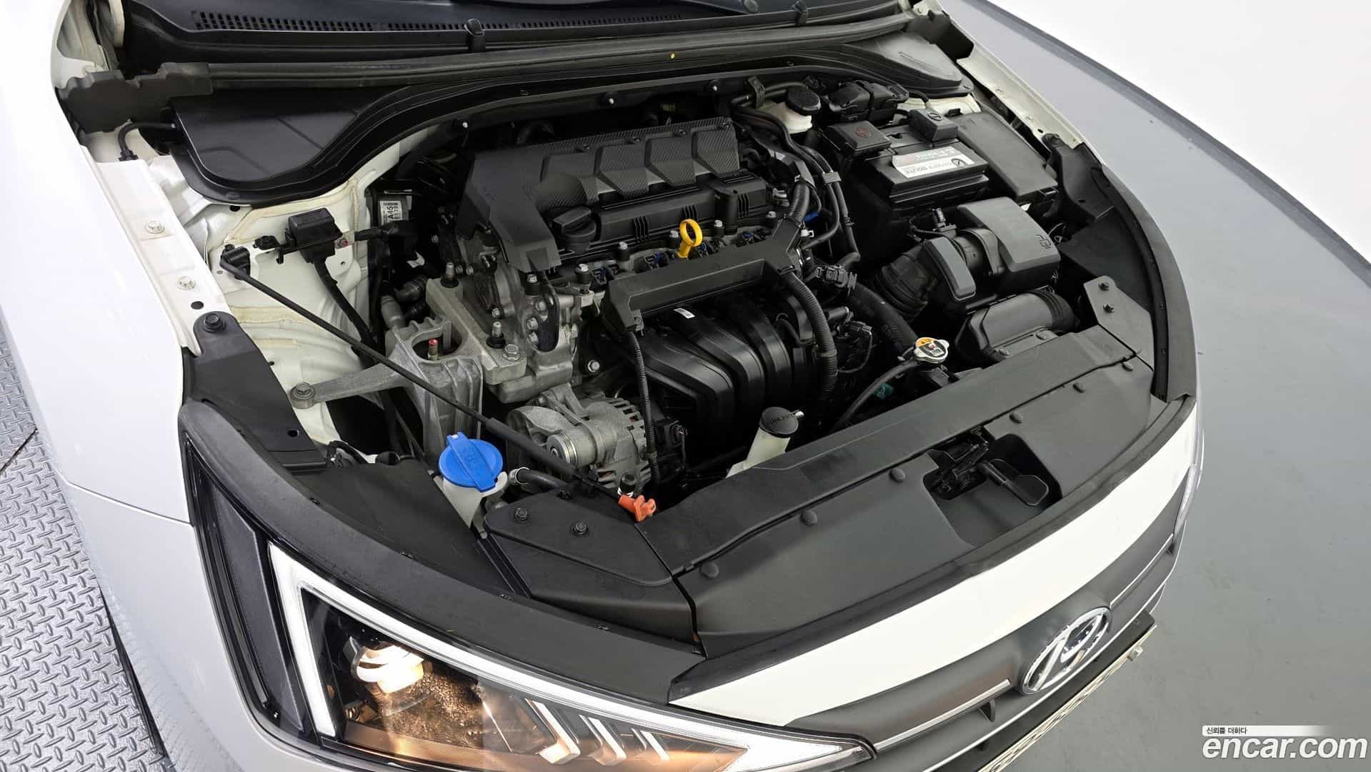 AVANTE Hyundai 2019.11-OUTER-006