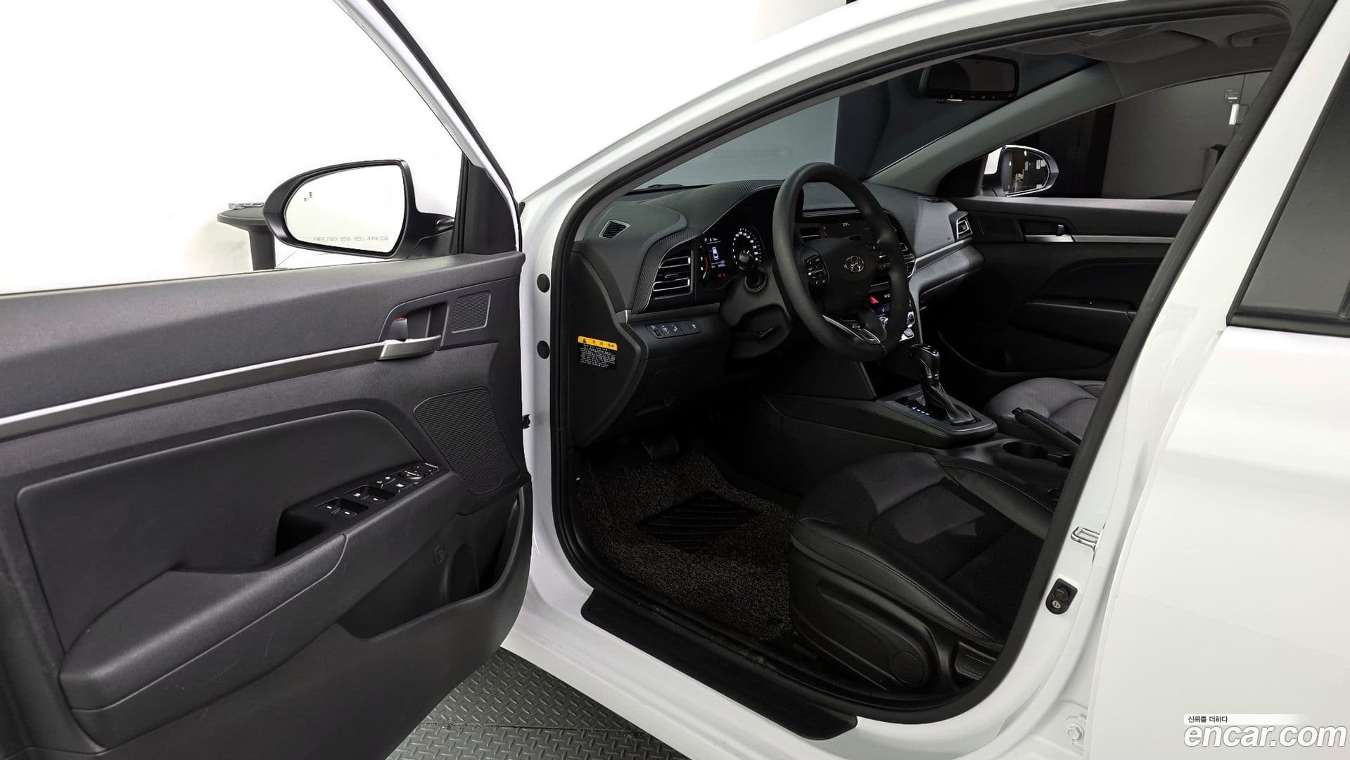 Main__Slider__Photo:AVANTE Hyundai 2019.11-9