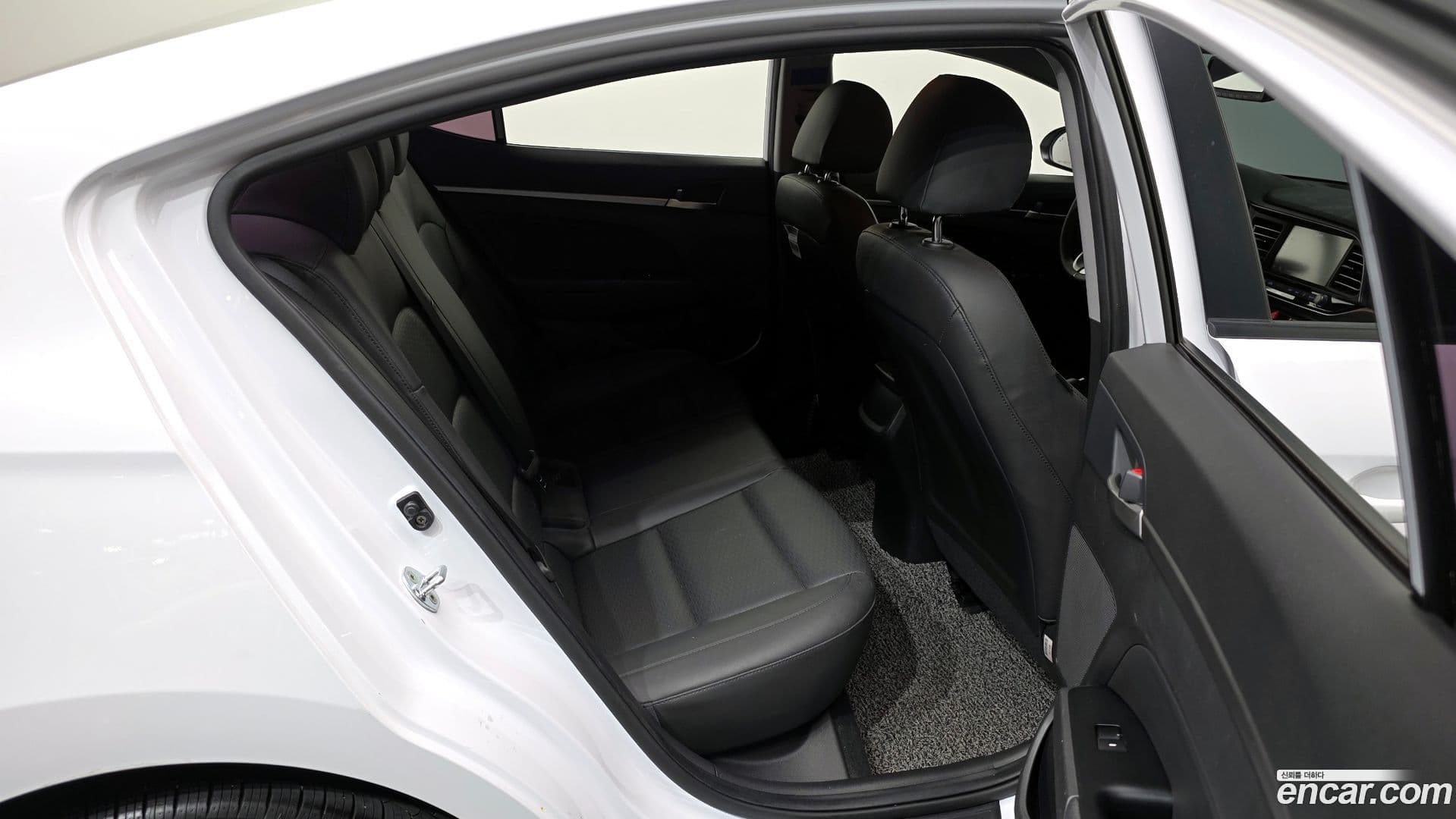 Main__Slider__Photo:AVANTE Hyundai 2019.11-11