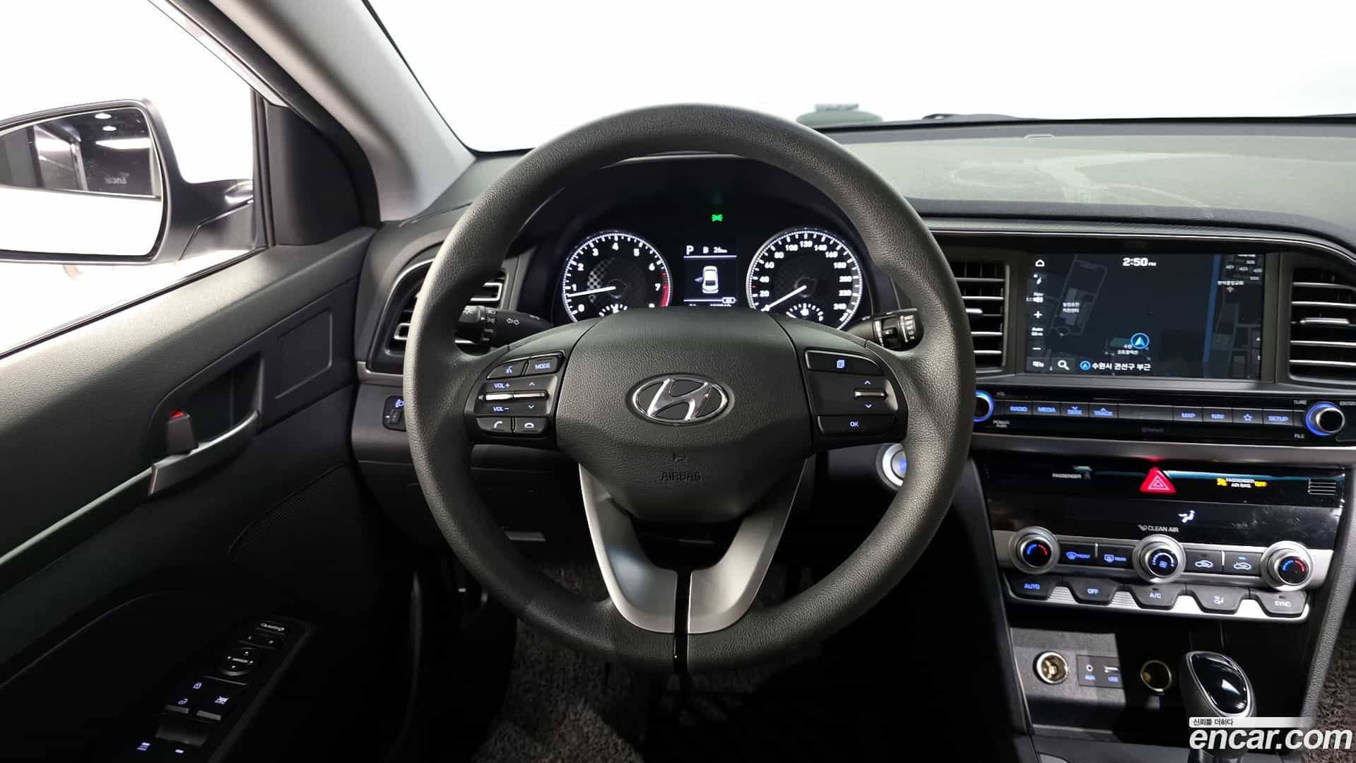 AVANTE Hyundai 2019.11-OPTION-017