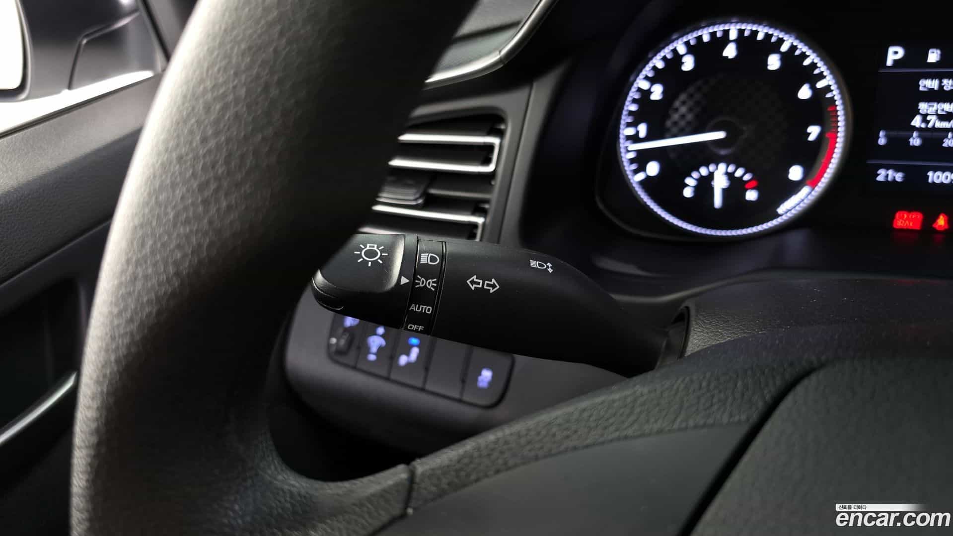 AVANTE Hyundai 2019.11-OPTION-021