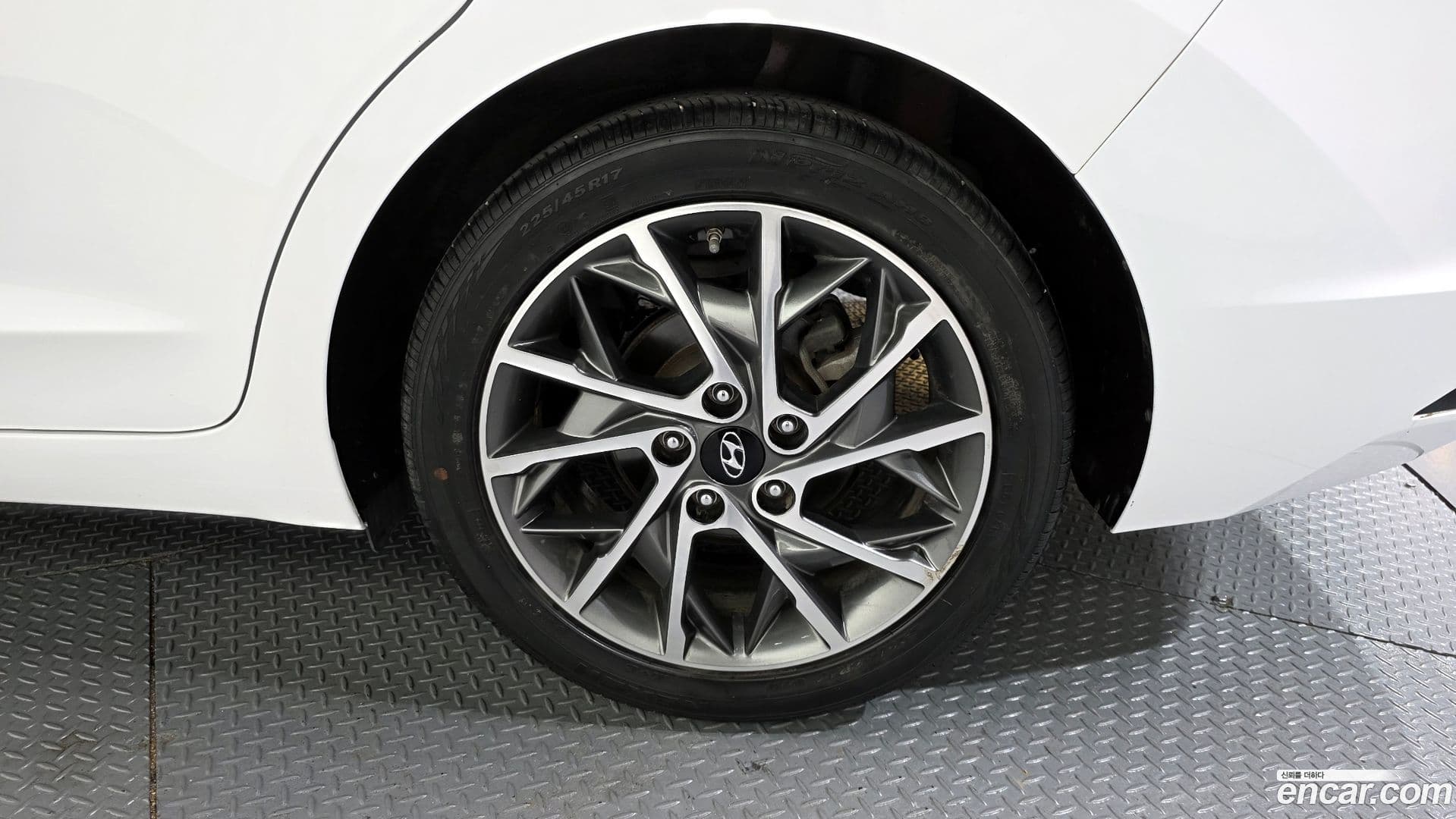 Main__Slider__Photo:AVANTE Hyundai 2019.11-20