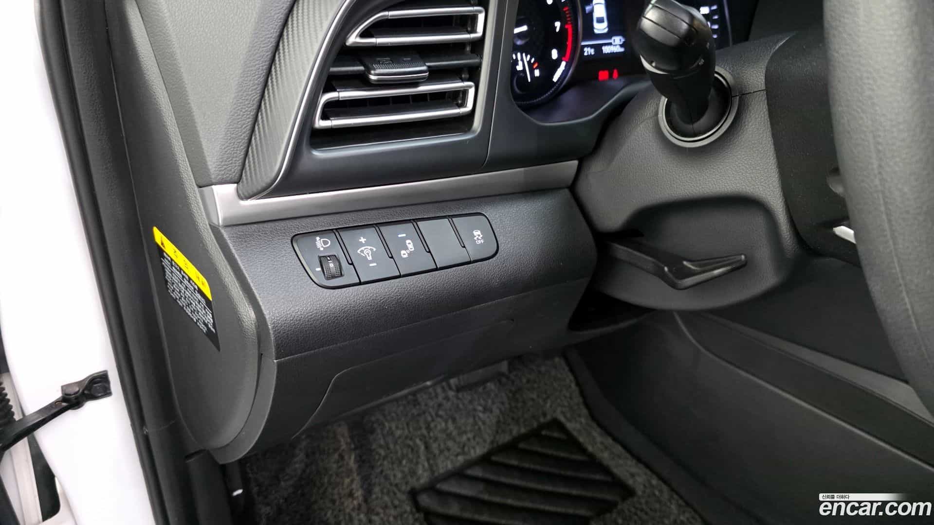 AVANTE Hyundai 2019.11-OPTION-040