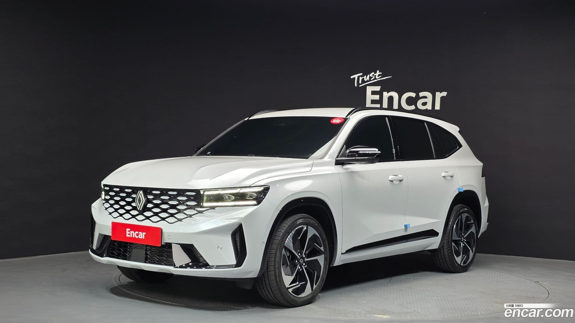Main__Slider__Photo:Grand Koleos Renault Korea 2025.7-0