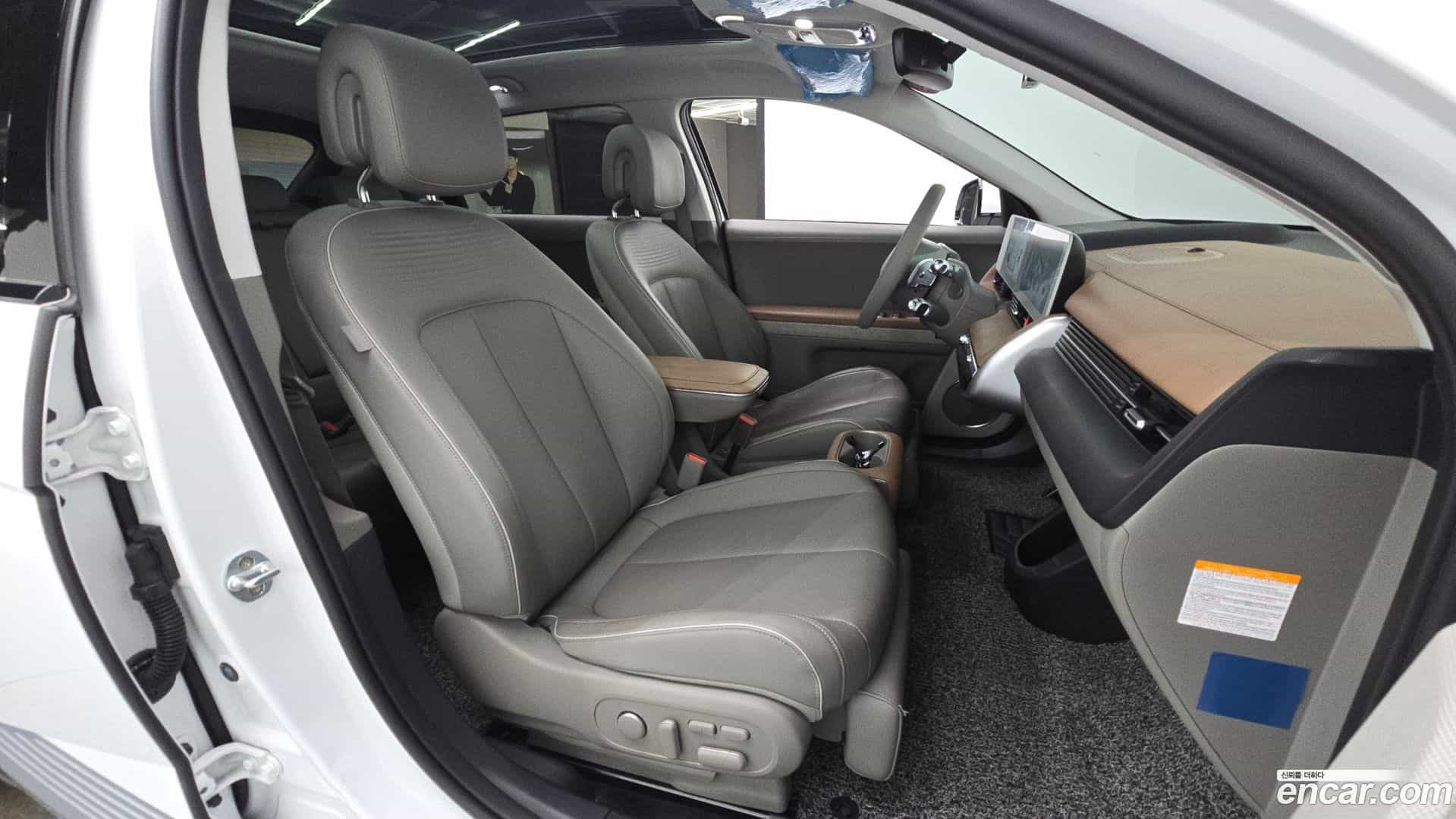 Ioniq5 Hyundai 2021.5-INNER-036