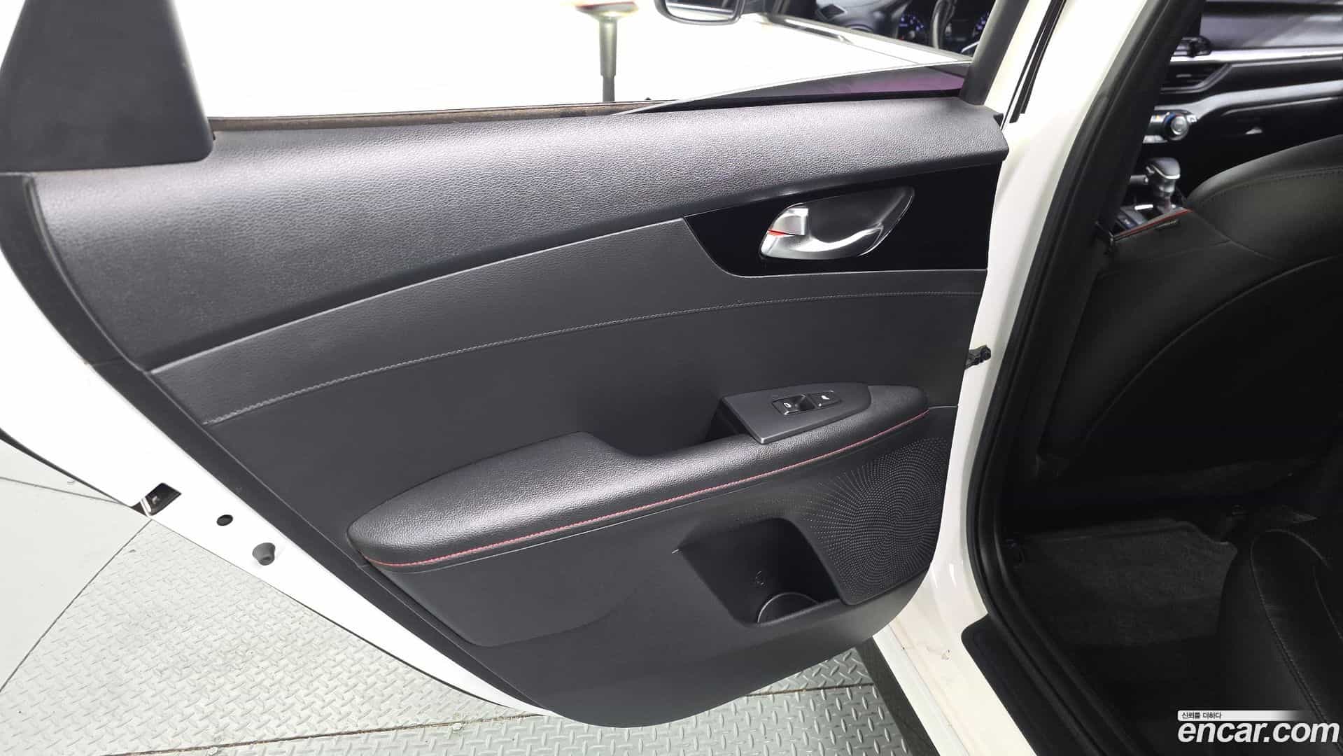 K3 Kia 2019.2-INNER-035