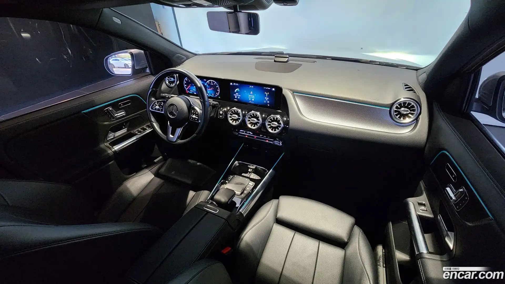 GLA-Class Mercedes-Benz 2021.2-OPTION-017