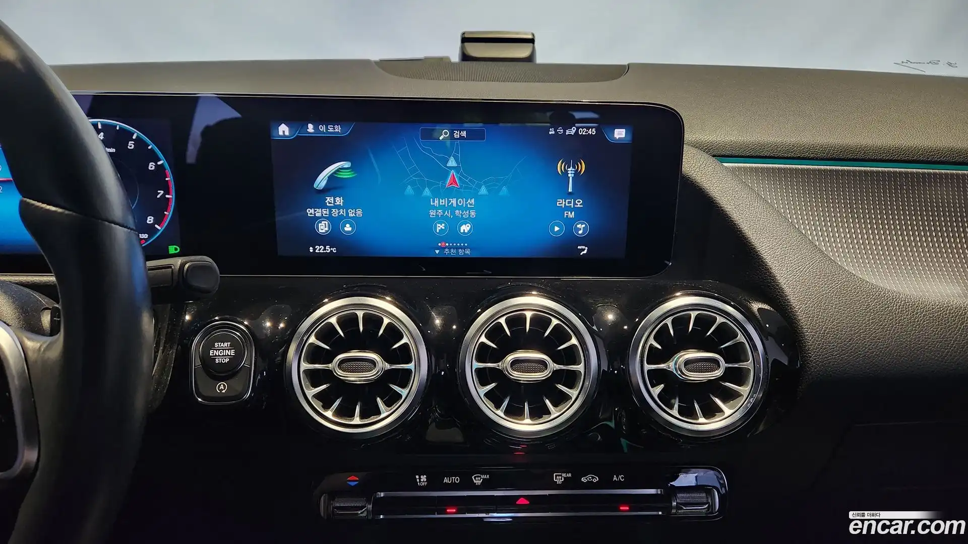 GLA-Class Mercedes-Benz 2021.2-OPTION-020