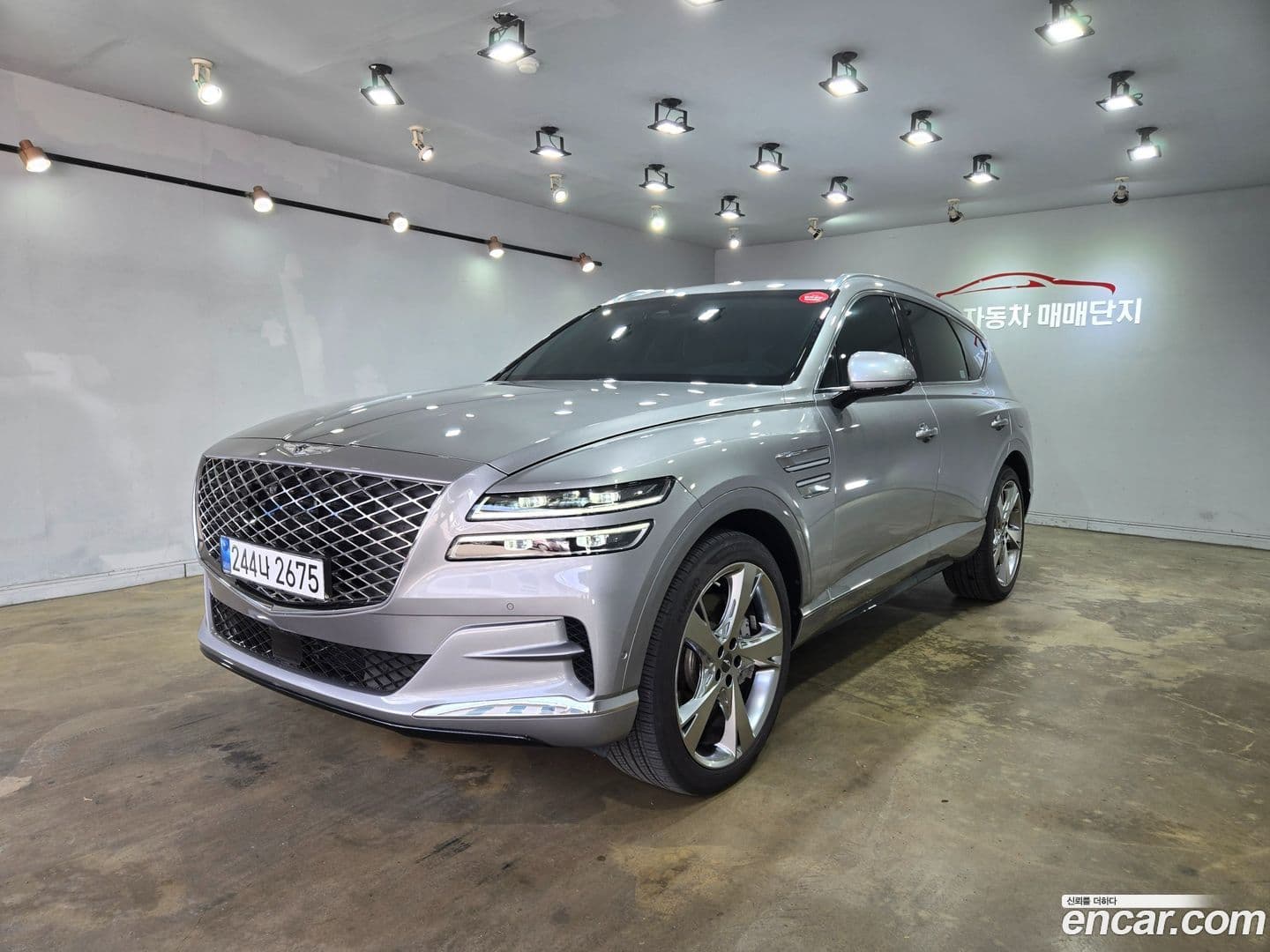 Main__Slider__Photo:GV80 Genesis 2022.1-0