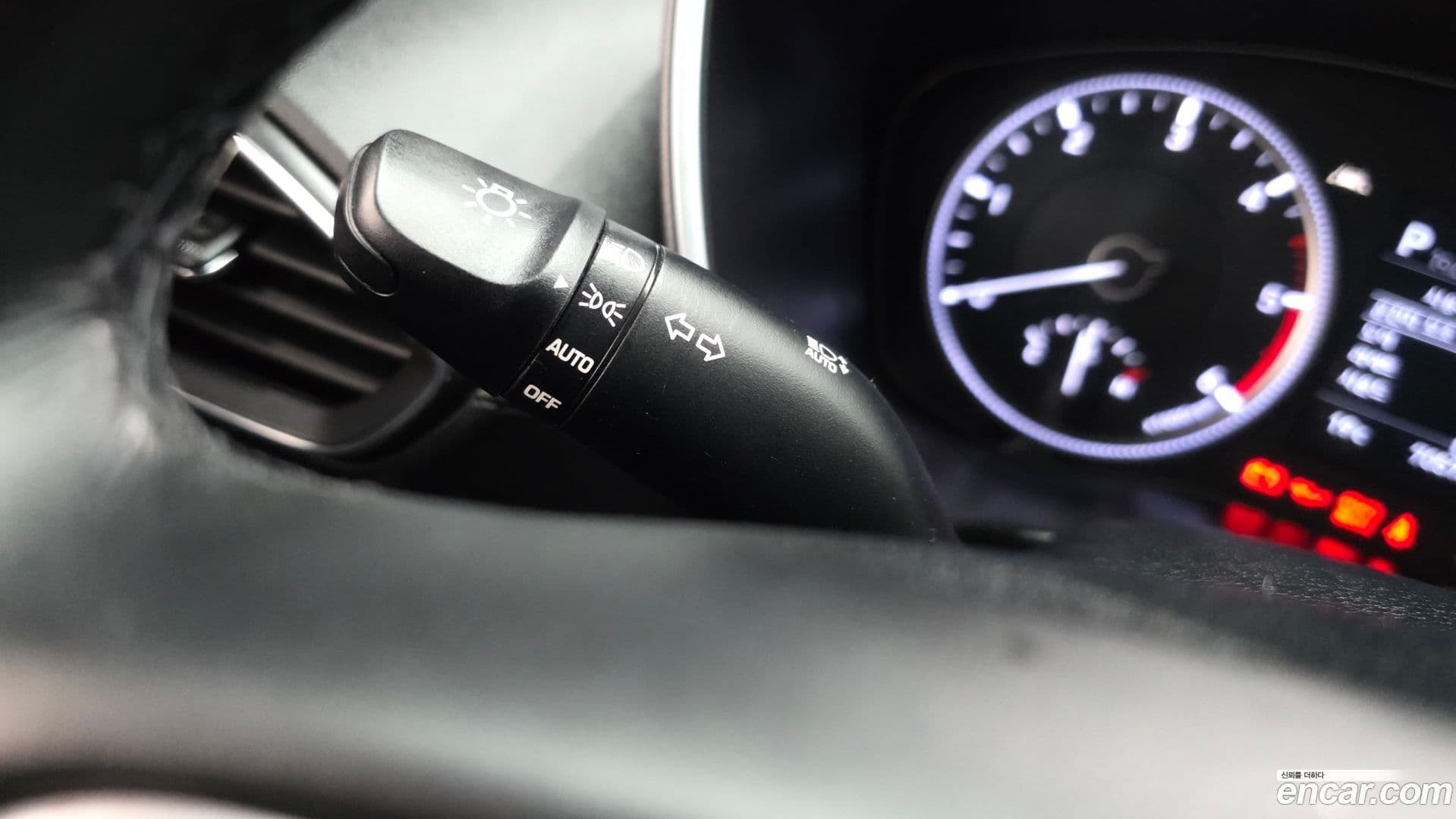Main__Slider__Photo:Santafe Hyundai 2018.3-29