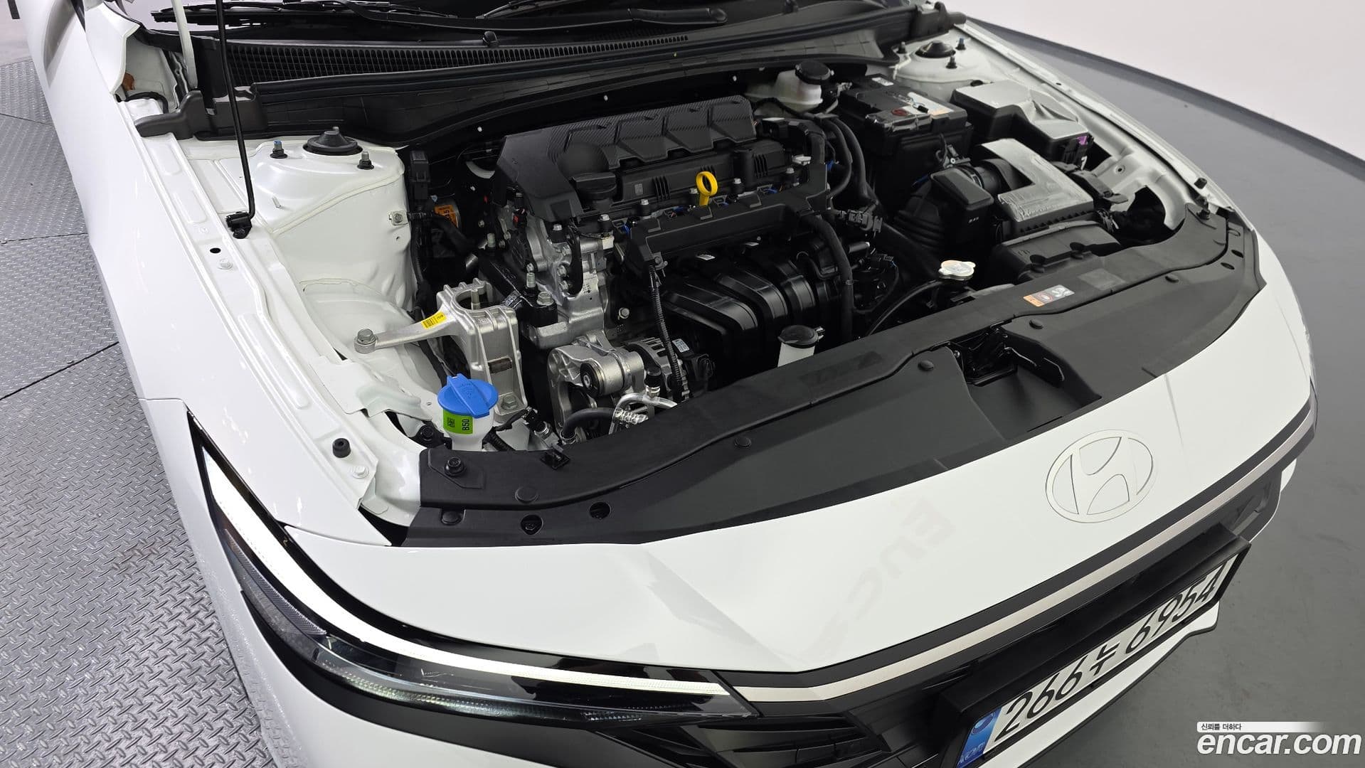 Main__Slider__Photo:AVANTE Hyundai 2025.8-5