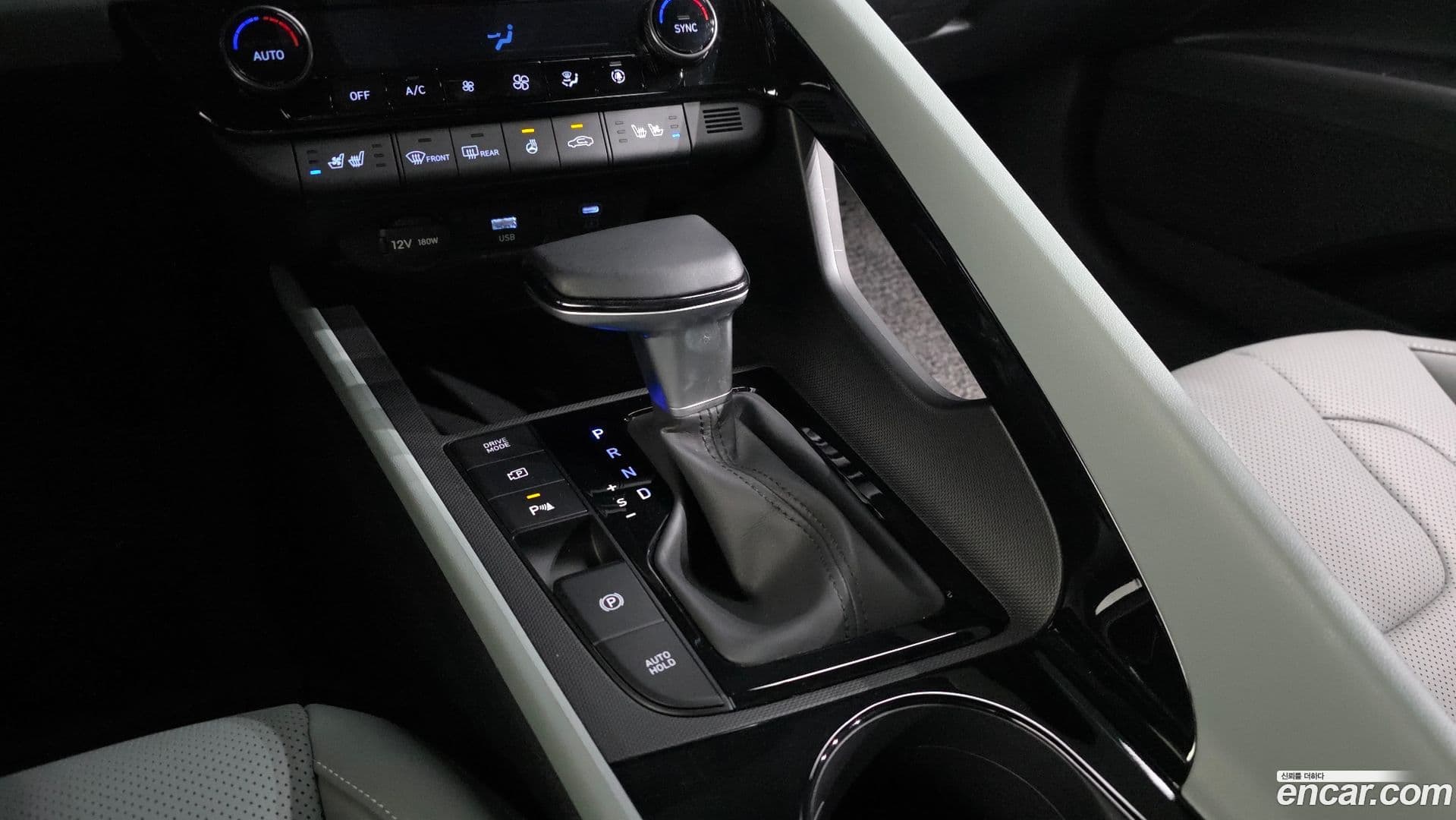 Main__Slider__Photo:AVANTE Hyundai 2025.8-8