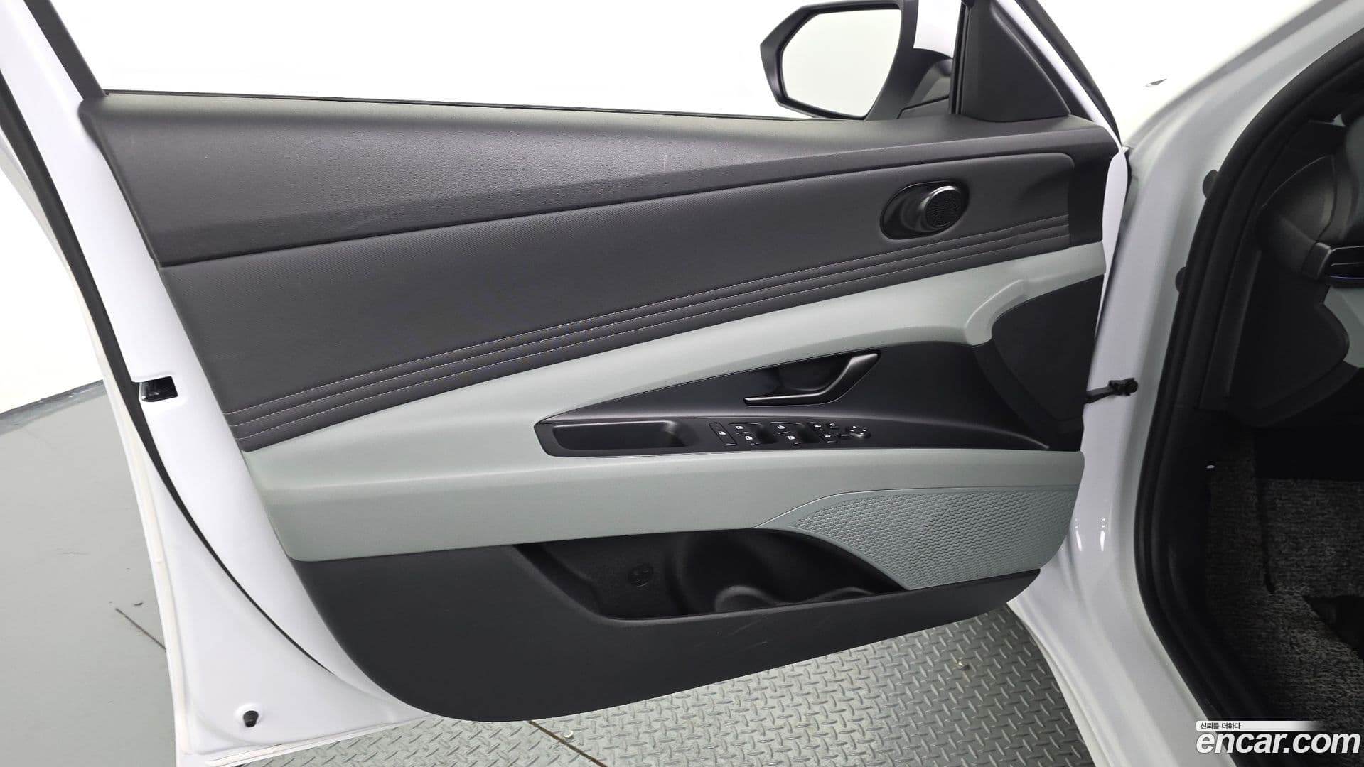 Main__Slider__Photo:AVANTE Hyundai 2025.8-23