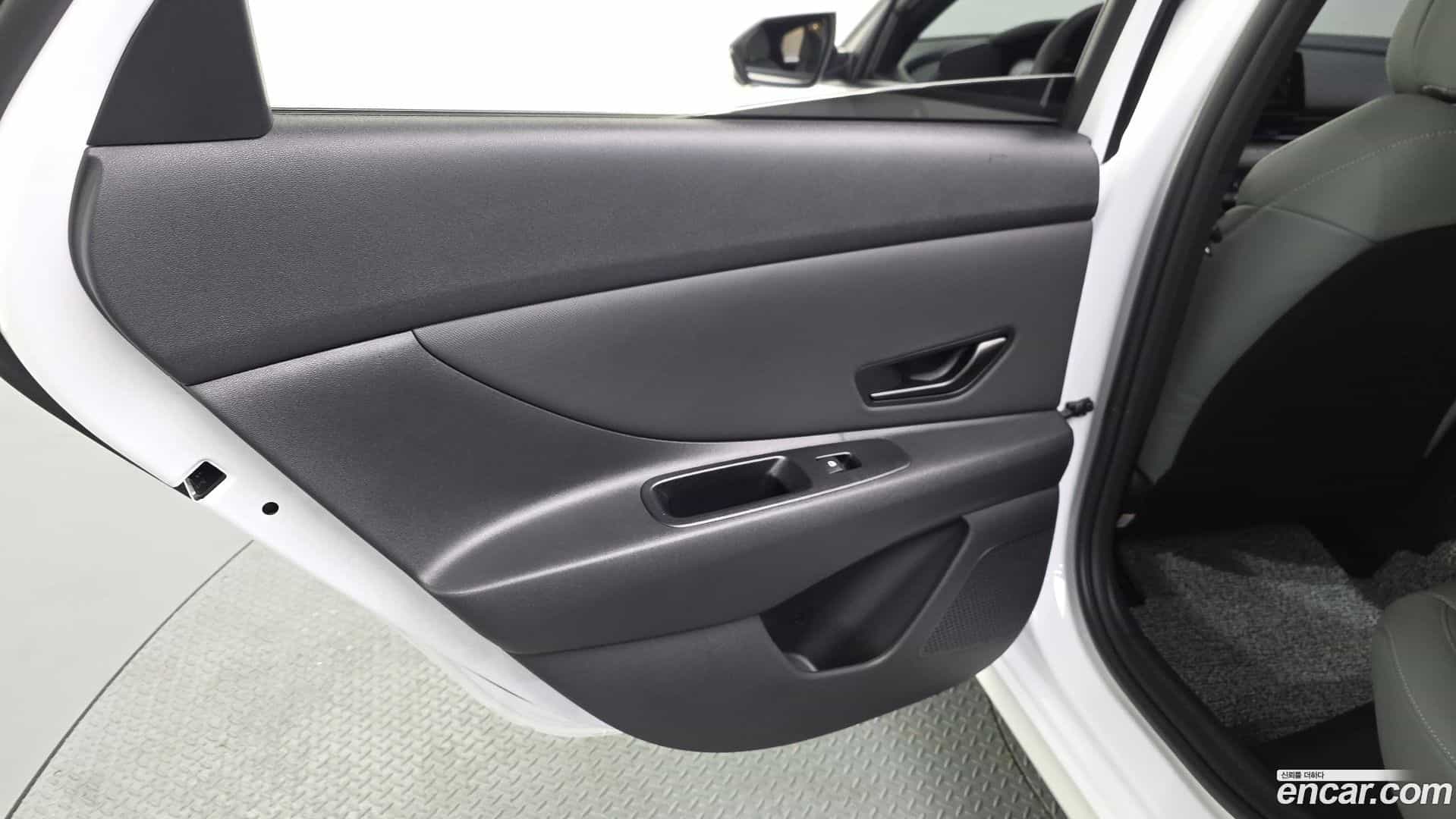 AVANTE Hyundai 2025.8-INNER-035