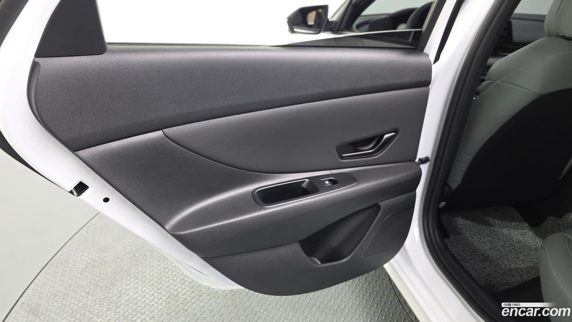 Main__Slider__Photo:AVANTE Hyundai 2025.8-24