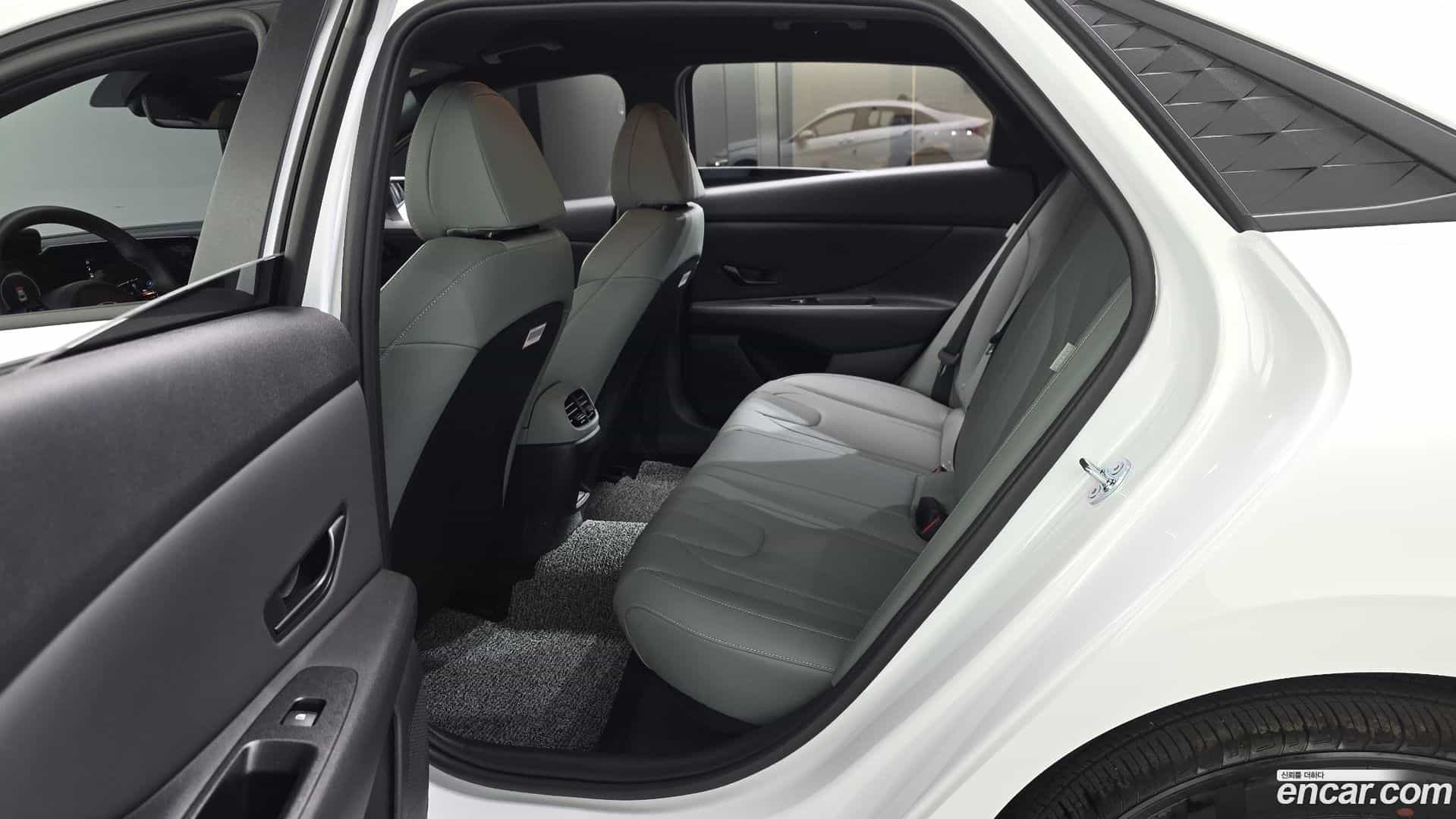 AVANTE Hyundai 2025.8-INNER-036