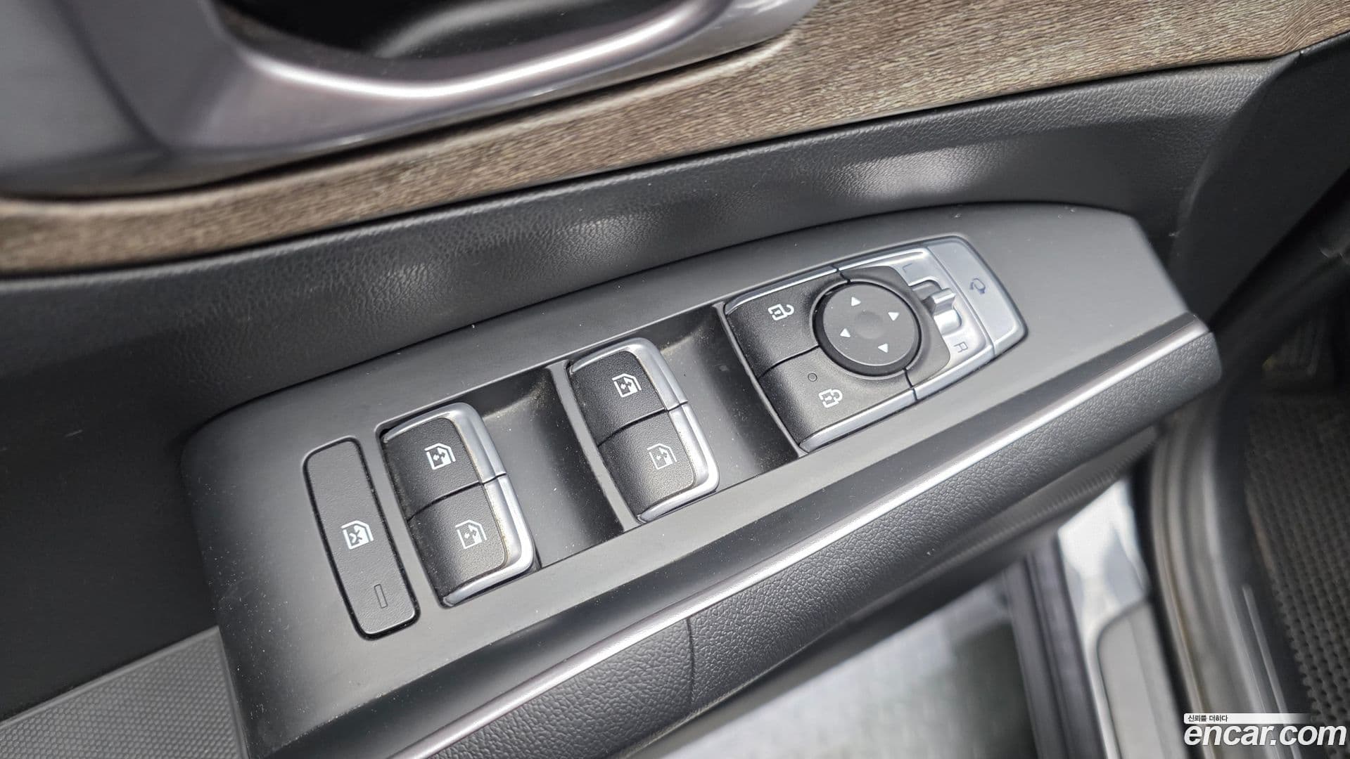 Main__Slider__Photo:Sorento Kia 2020.9-13