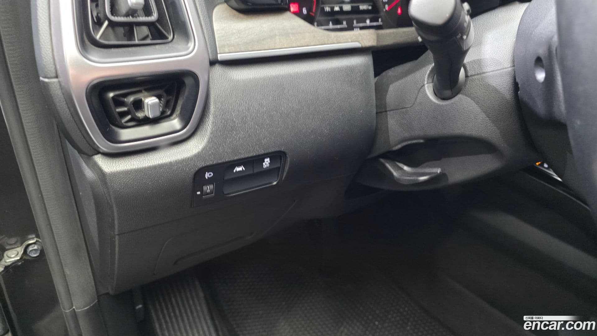Main__Slider__Photo:Sorento Kia 2020.9-14