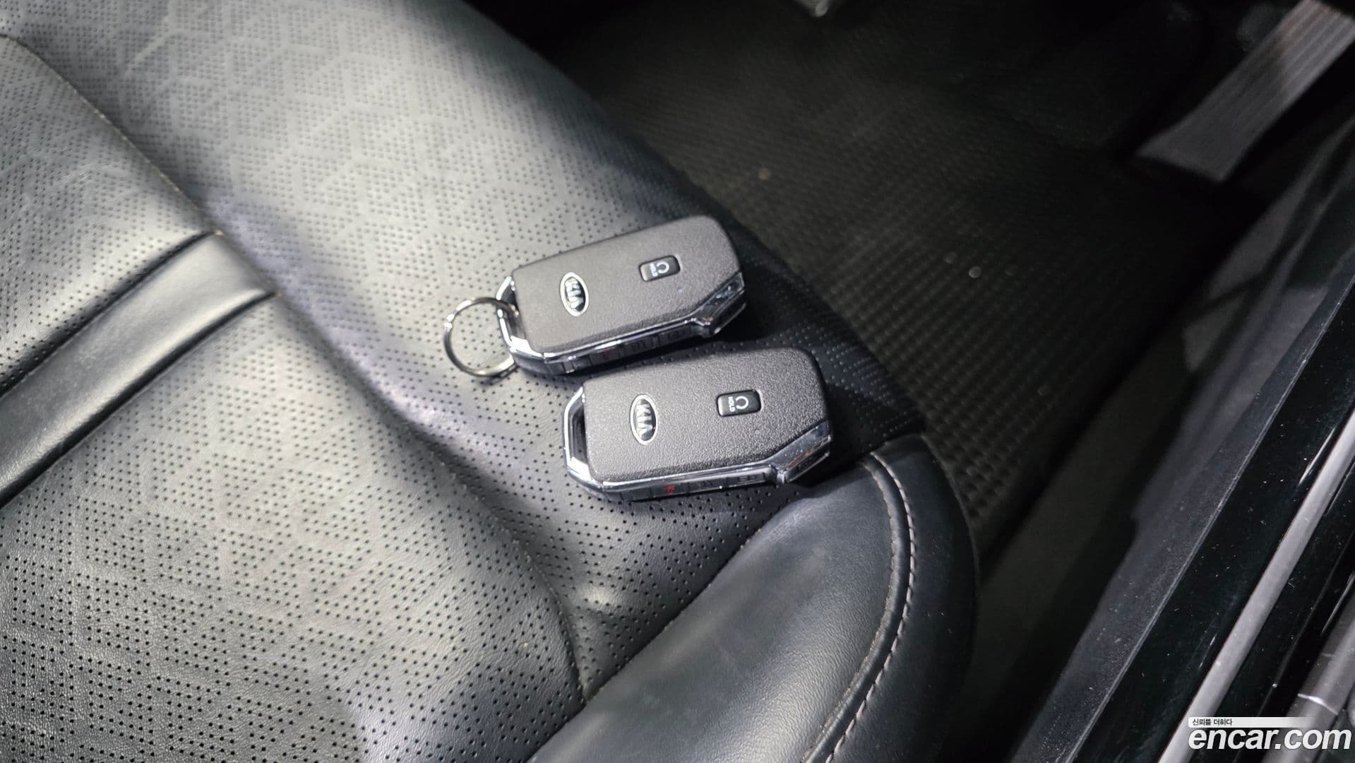 Main__Slider__Photo:Sorento Kia 2020.9-17