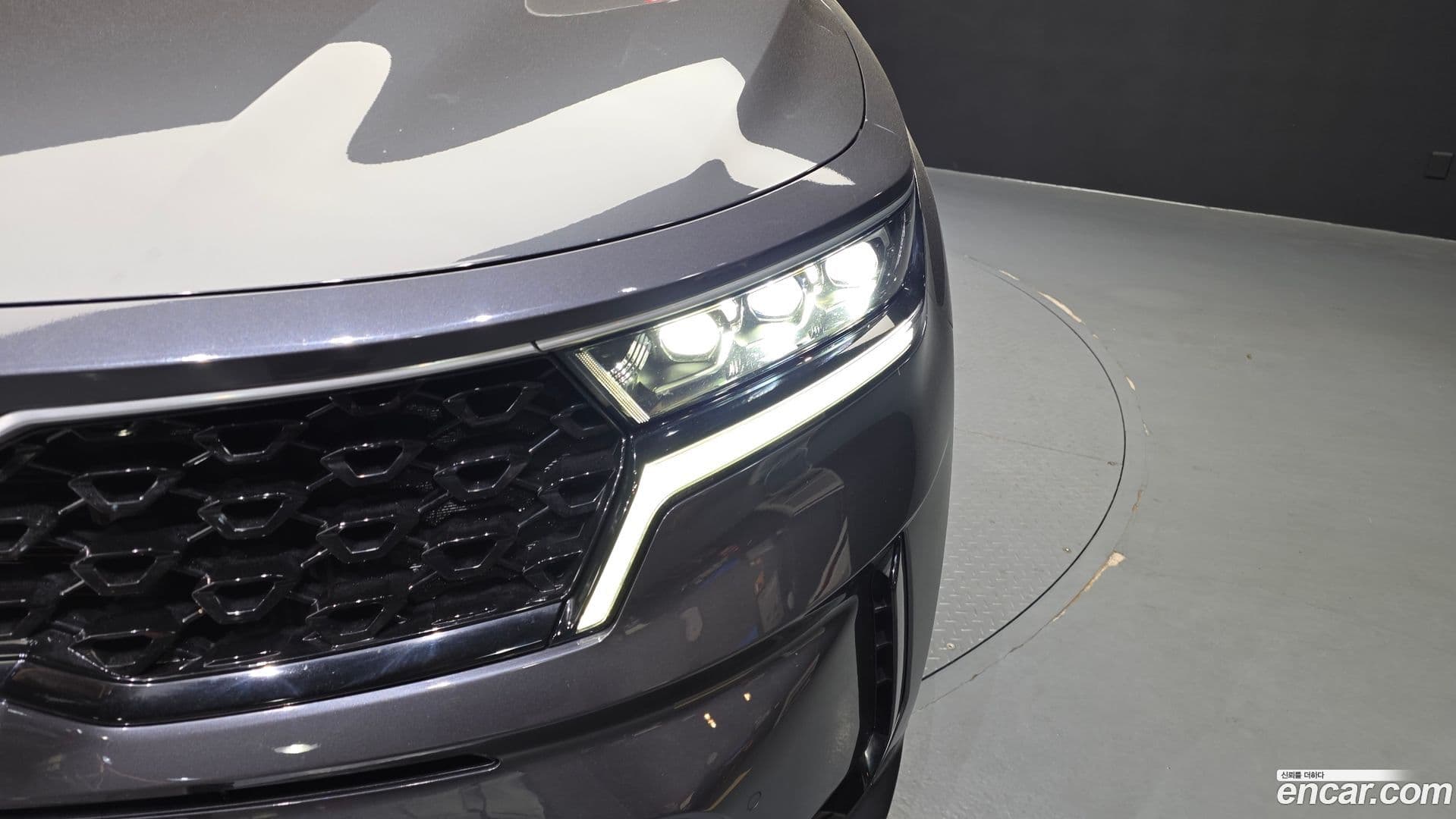 Main__Slider__Photo:Sorento Kia 2020.9-21