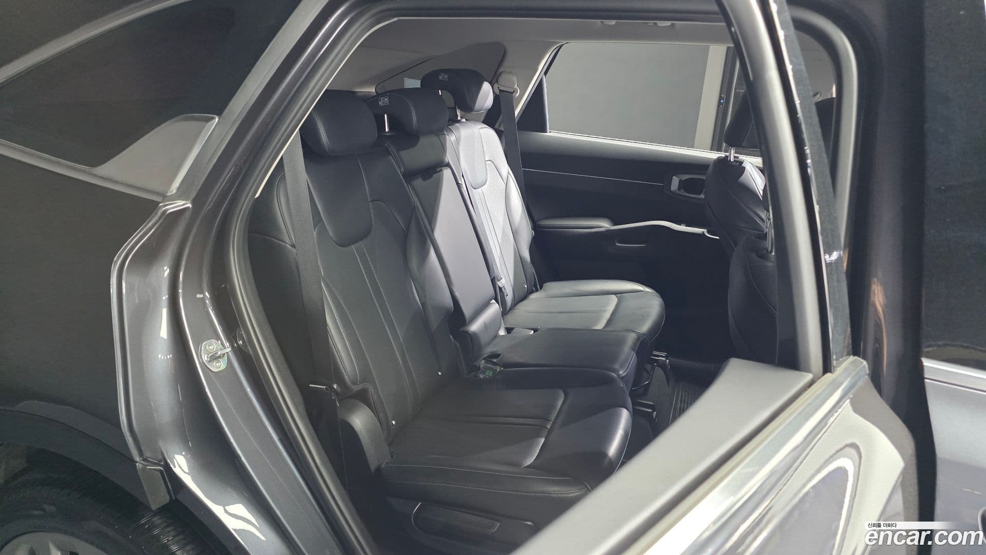 Main__Slider__Photo:Sorento Kia 2020.9-25