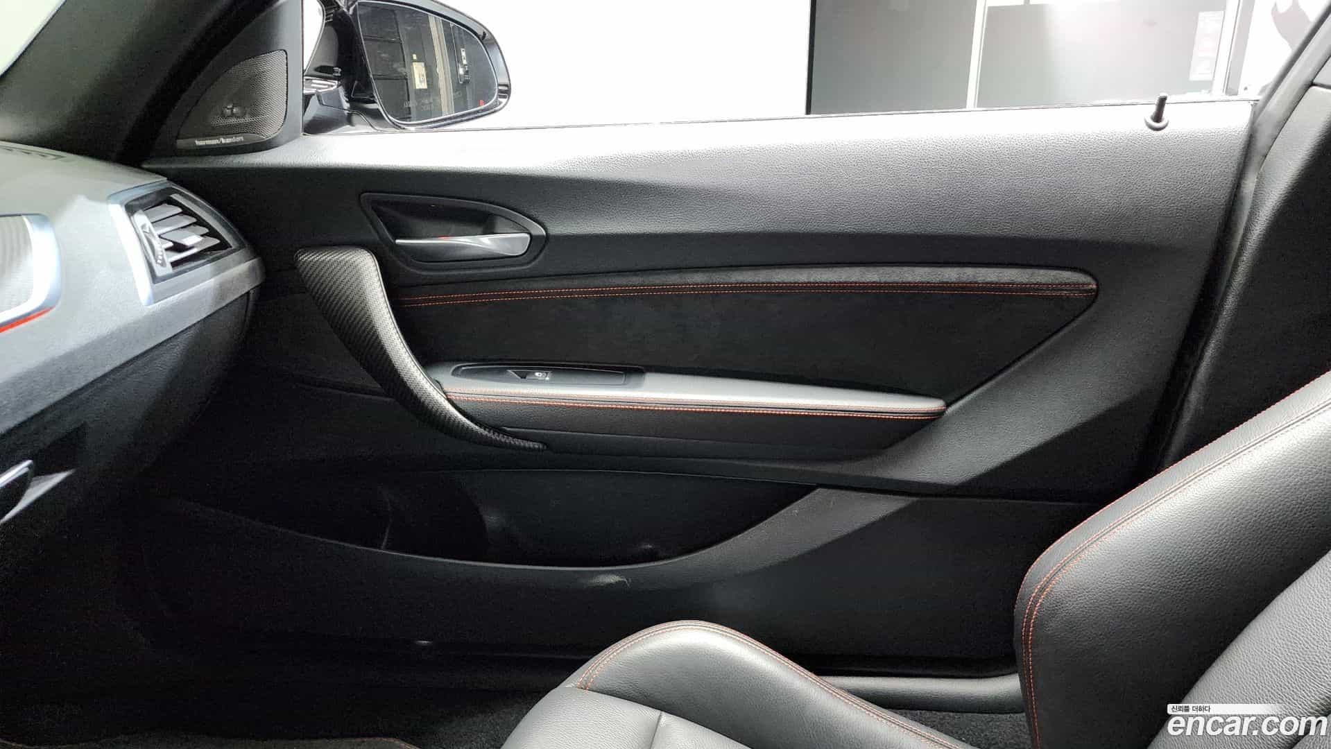 M2 BMW 2019.10-INNER-035