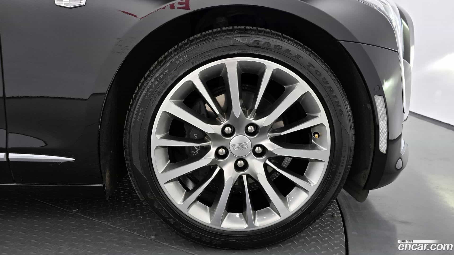 CT6 Cadillac 2018.11-OUTER-031