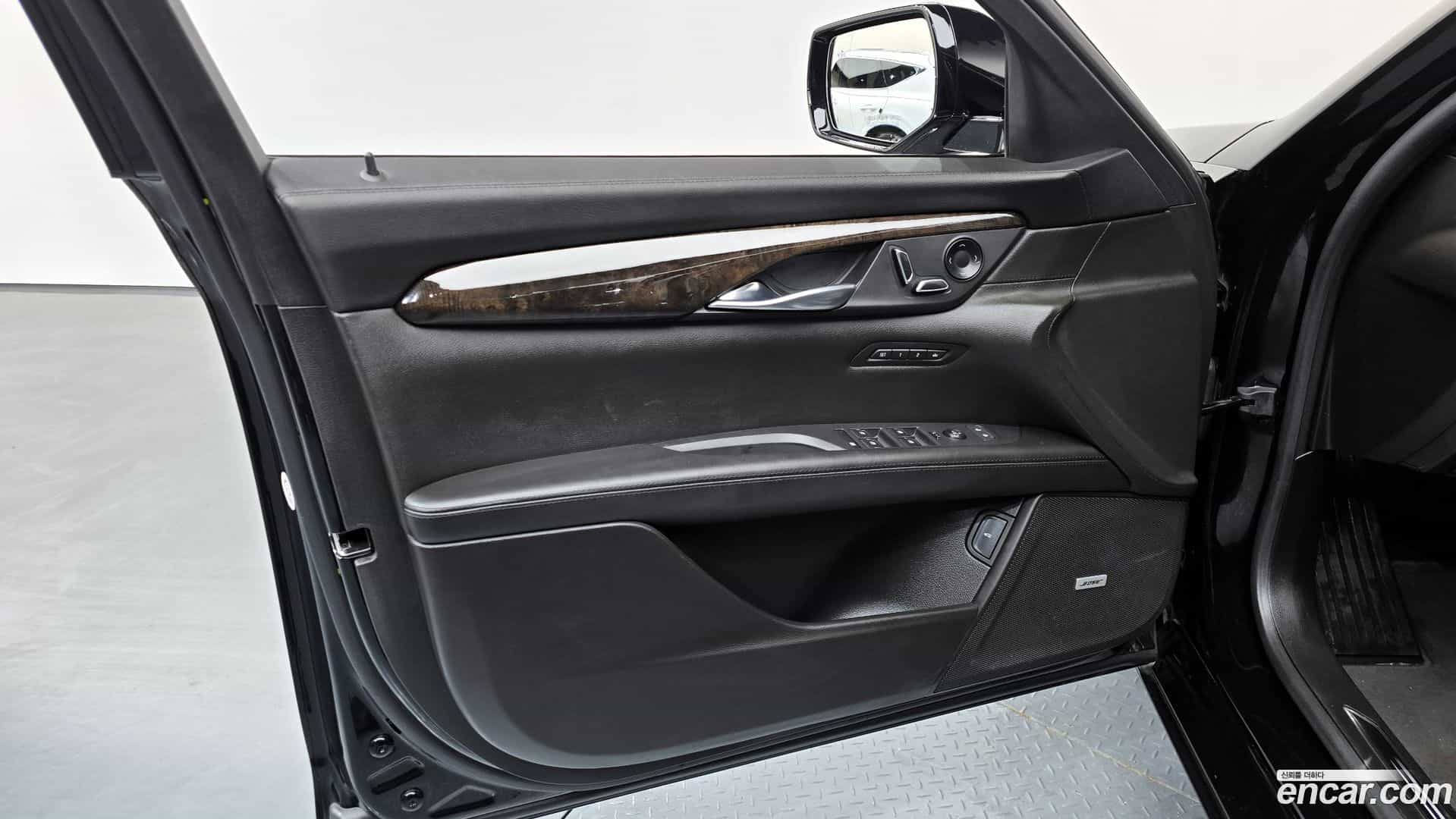 CT6 Cadillac 2018.11-INNER-034