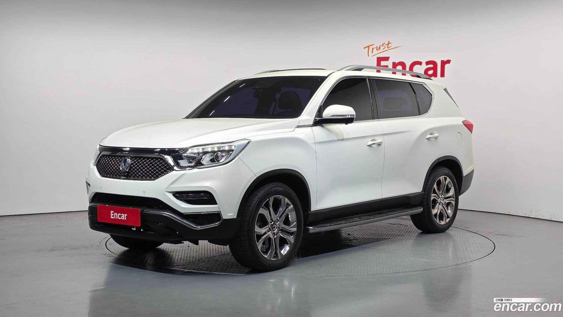 Main__Slider__Photo:Rexton KG Mobility 2018.1-0