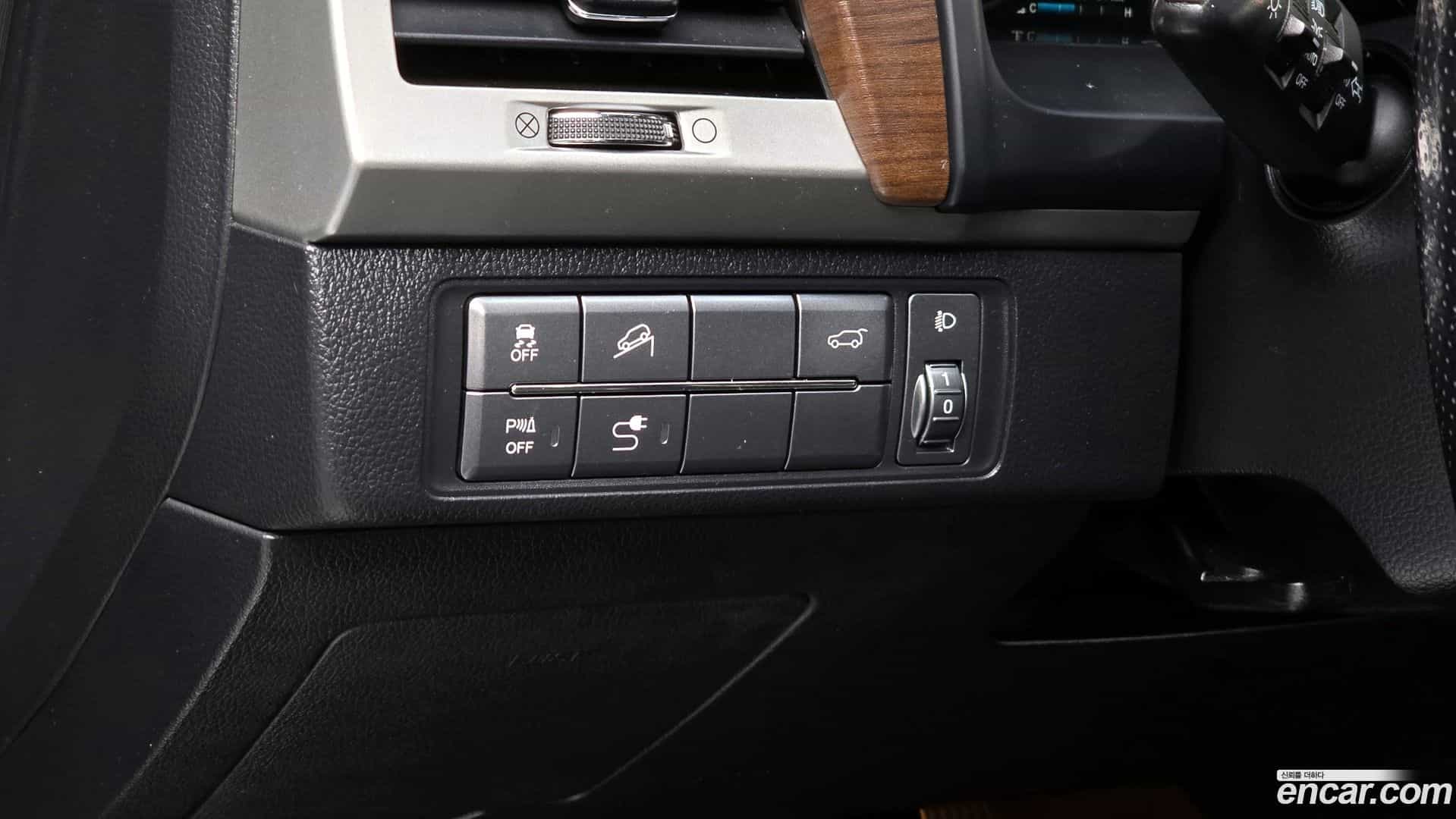 Rexton KG Mobility 2017.11-OPTION-018