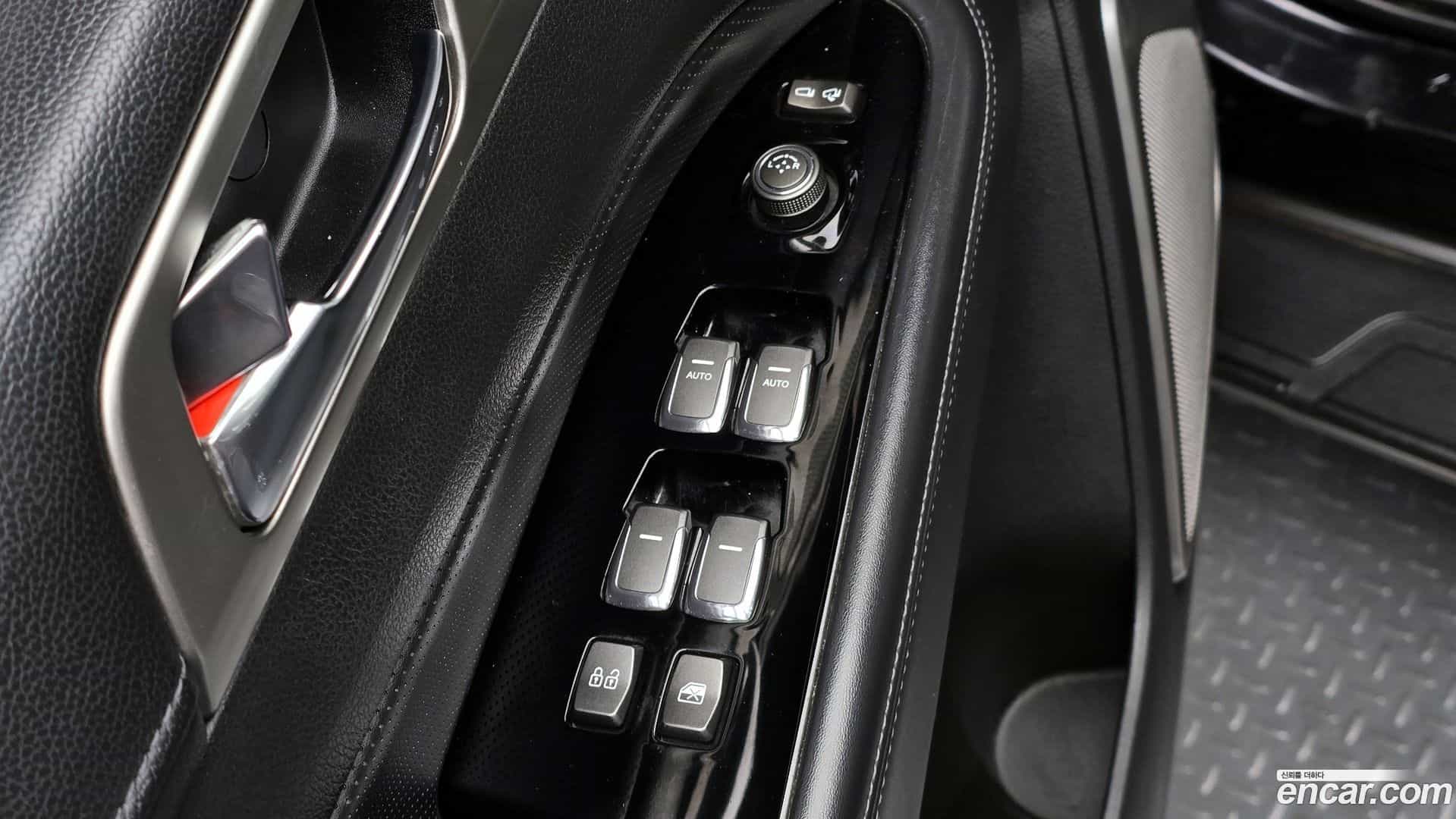 Rexton KG Mobility 2017.11-INNER-036