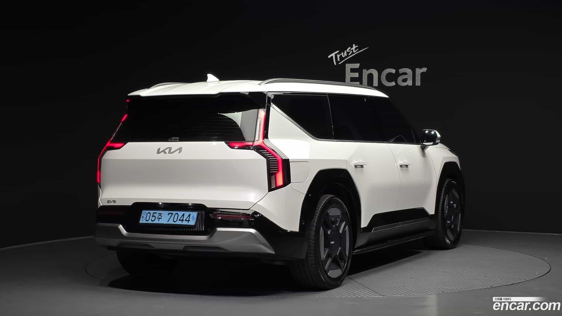 EV9 Kia 2023.11-OUTER-002