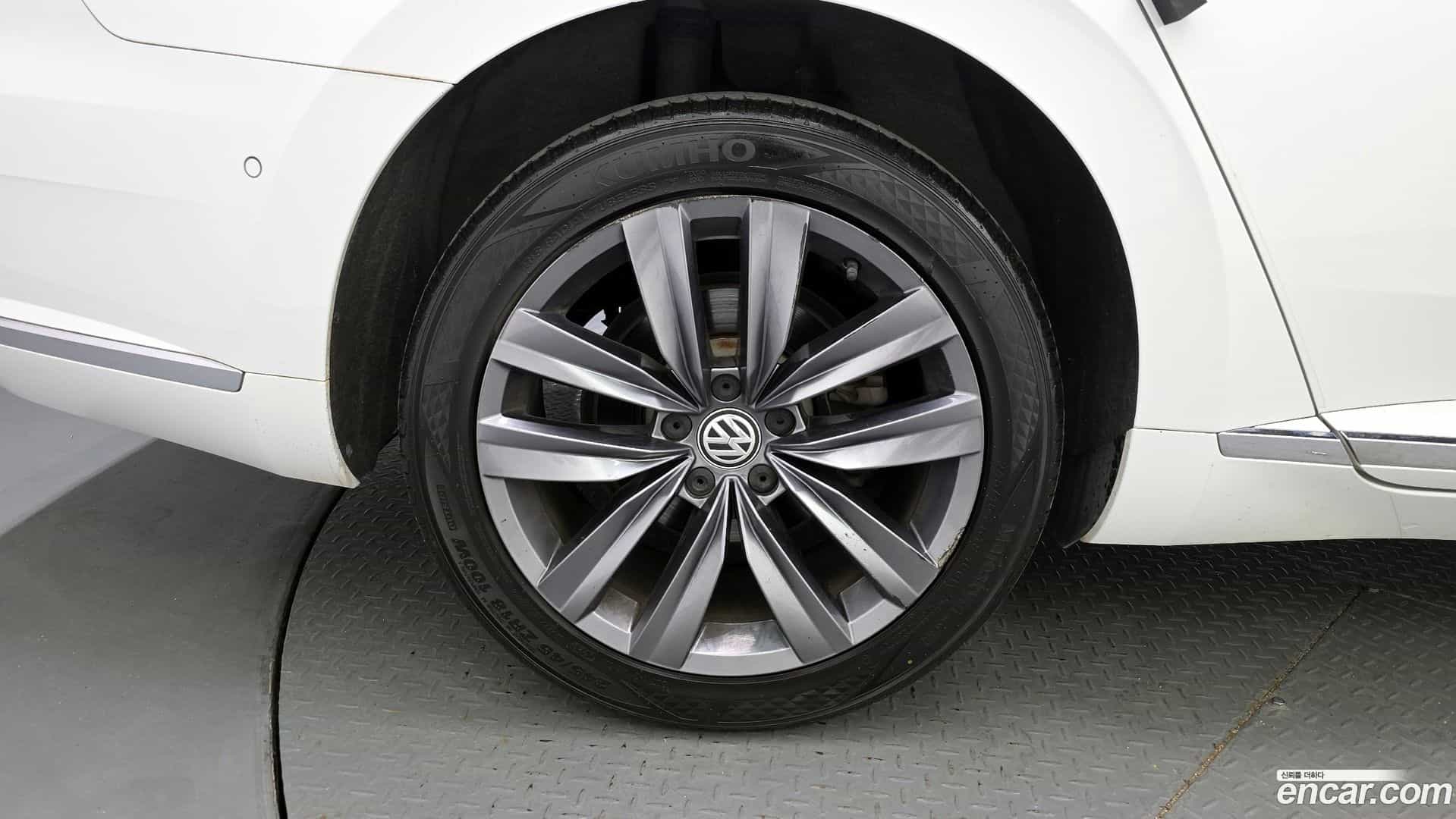 Arteon Volkswagen 2020.11-OUTER-005