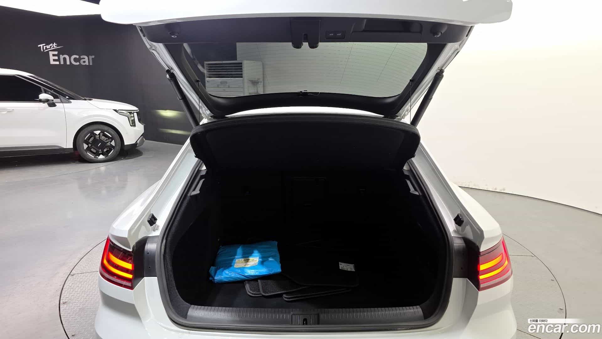Arteon Volkswagen 2020.11-OPTION-024