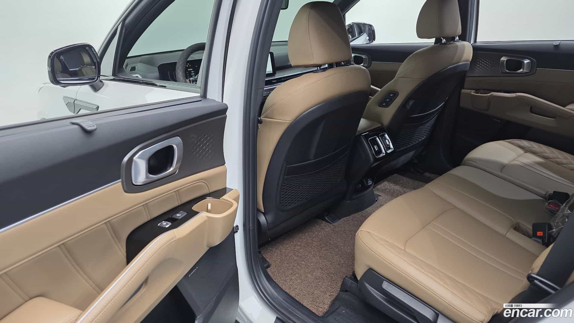 Sorento Kia 2024.3-OPTION-021