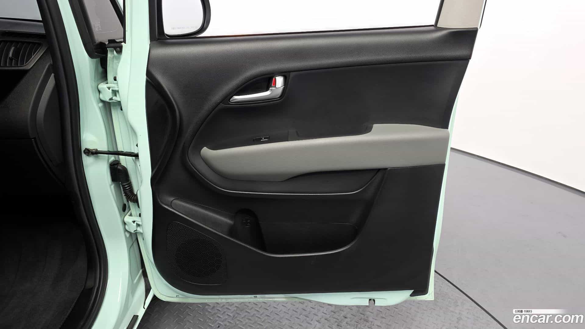 RAY Kia 2023.9-INNER-035