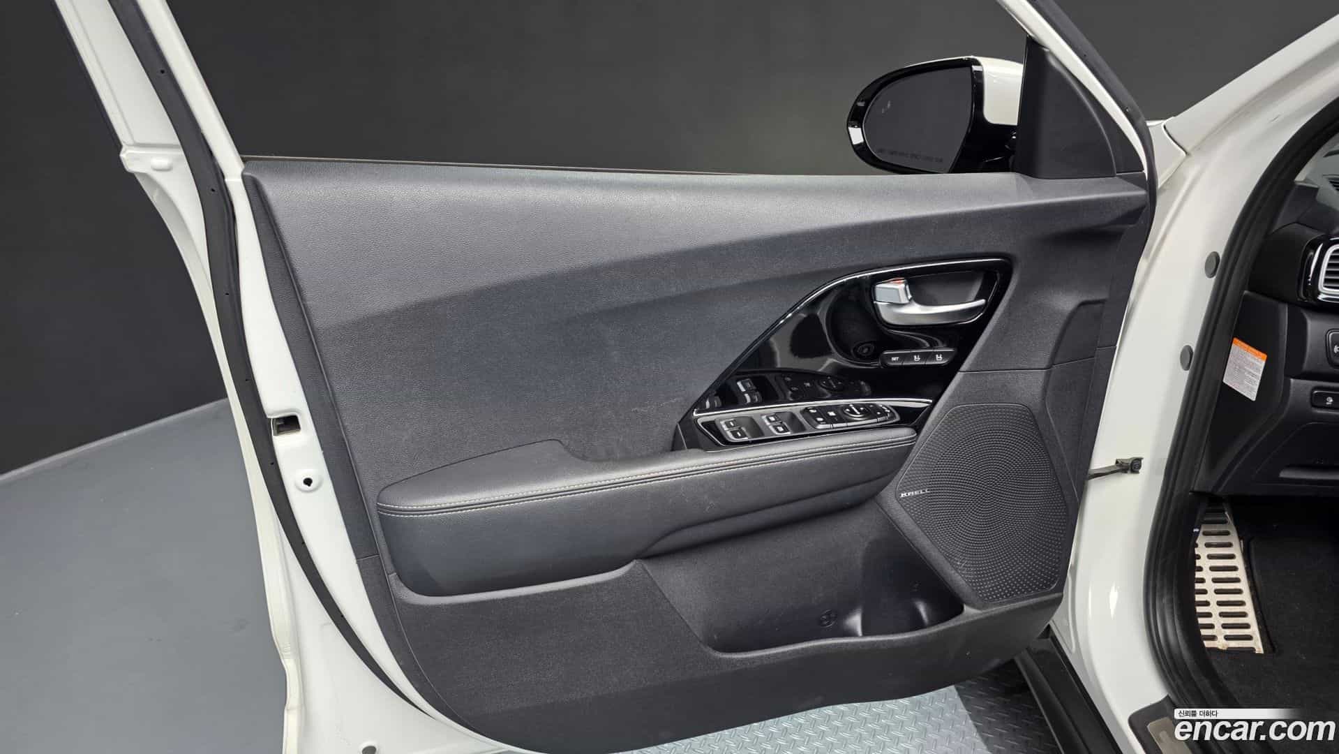 Niro Kia 2021.2-INNER-034