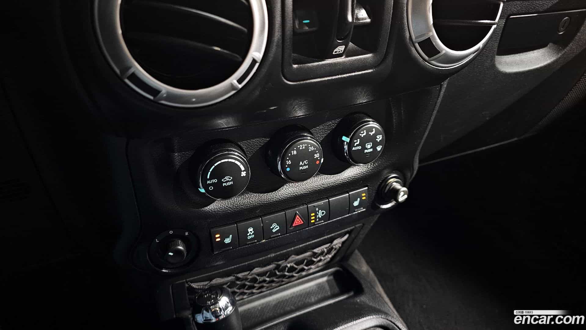 Wrangler Jeep 2013.6-OPTION-022