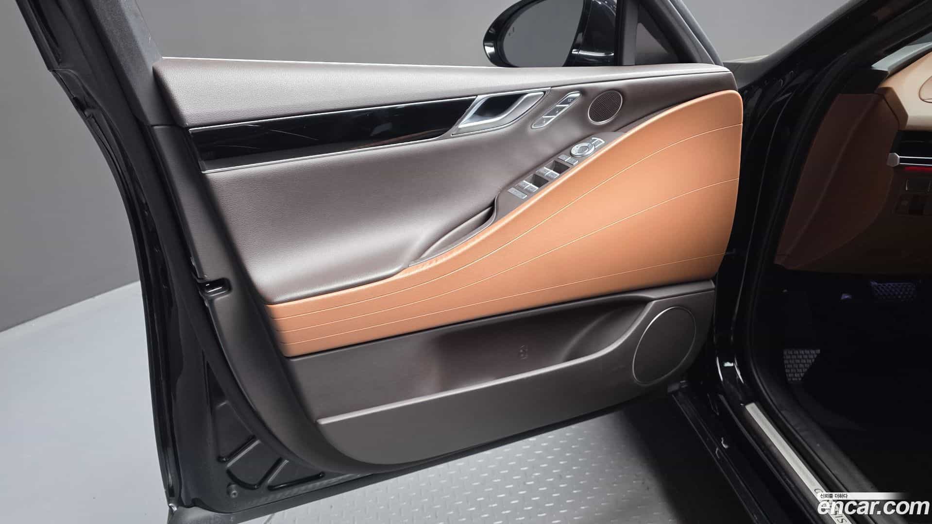 G80 Genesis 2021.2-INNER-034